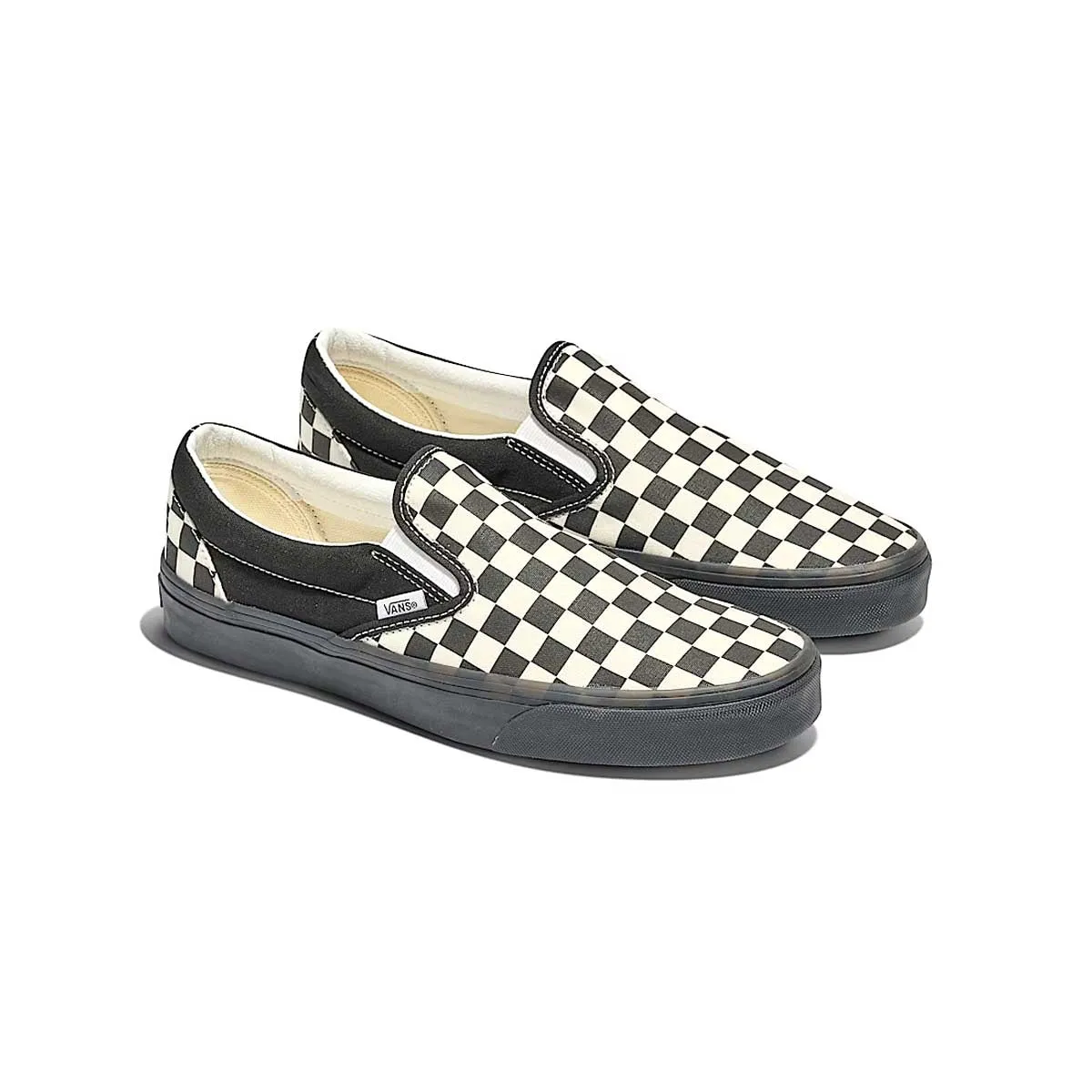 Classic Checkboard Slip-on 'Black White' Timeless arch Tread Pattern