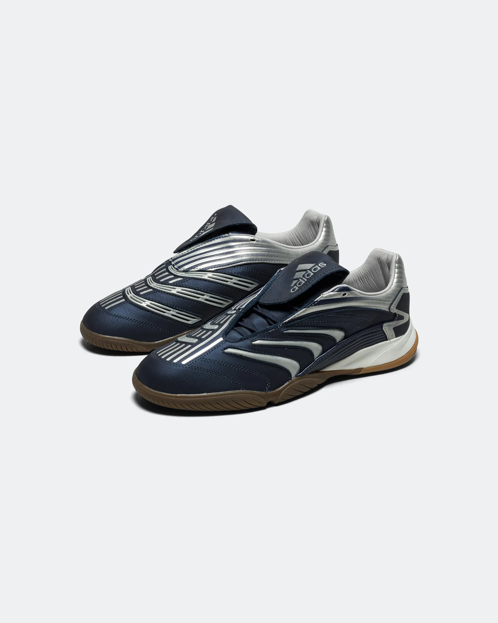 Smooth Performance Predator Sala - Navy/Silver Metallic-Gum
