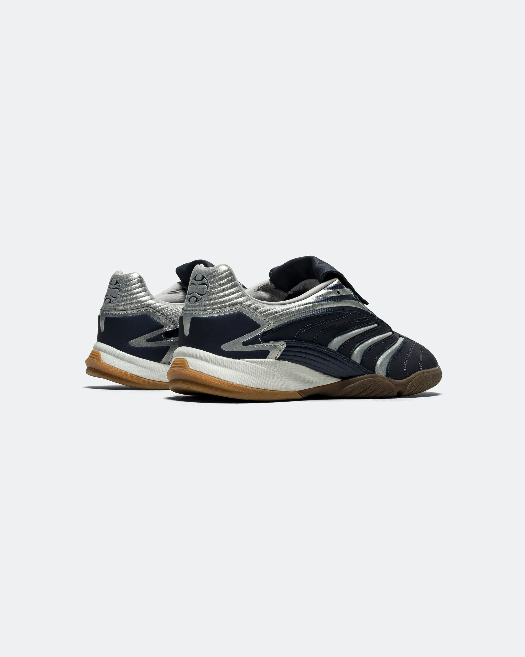 Predator Sala - Navy/Silver Metallic-Gum Gentle Texture