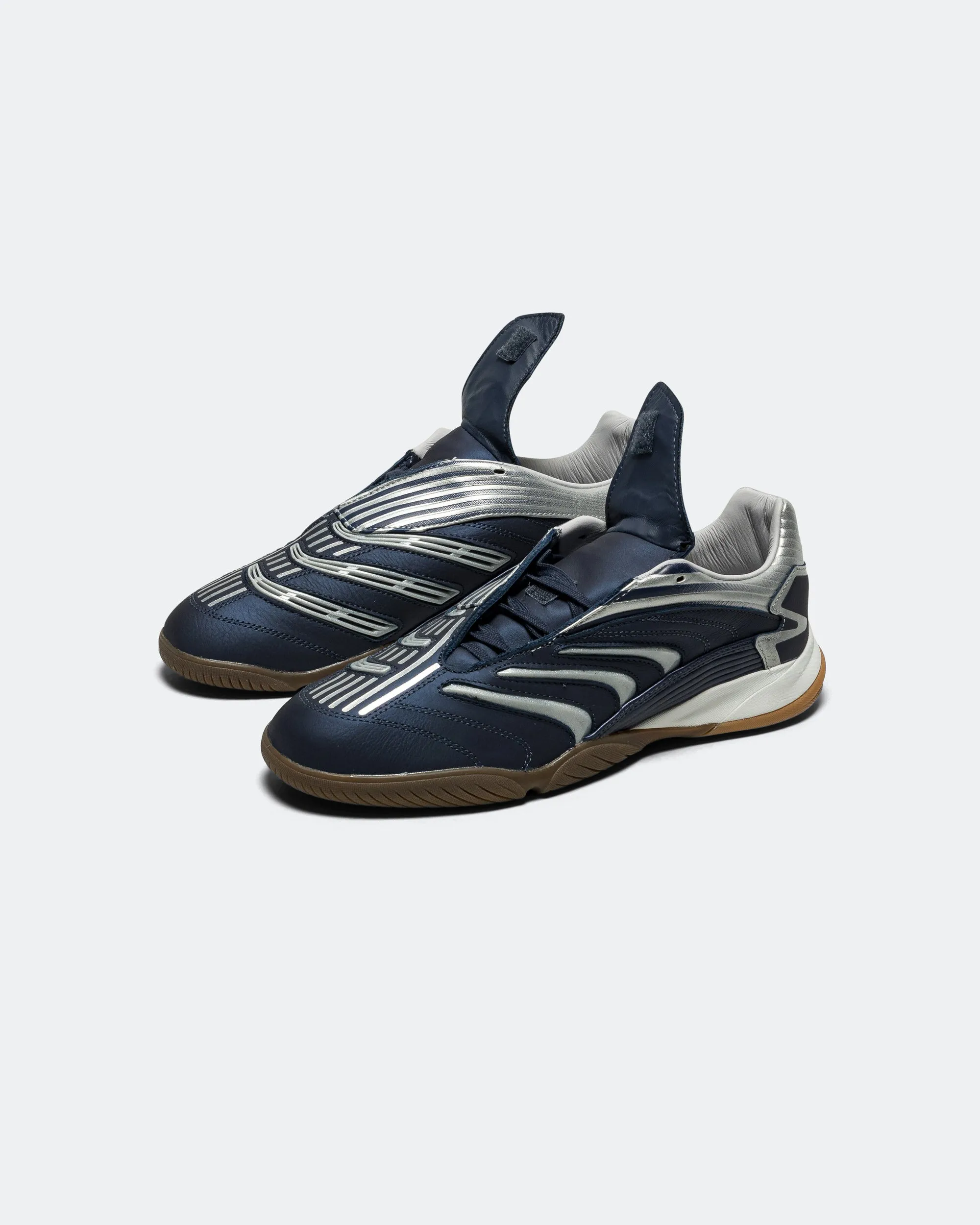 Predator Sala - Navy/Silver Metallic-Gum Breathable Edge Trekking Fit