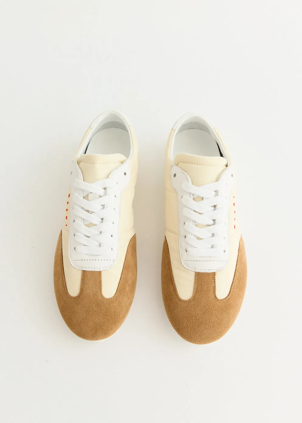 Animal Touch Club Meet Cloud Flow Sneakers