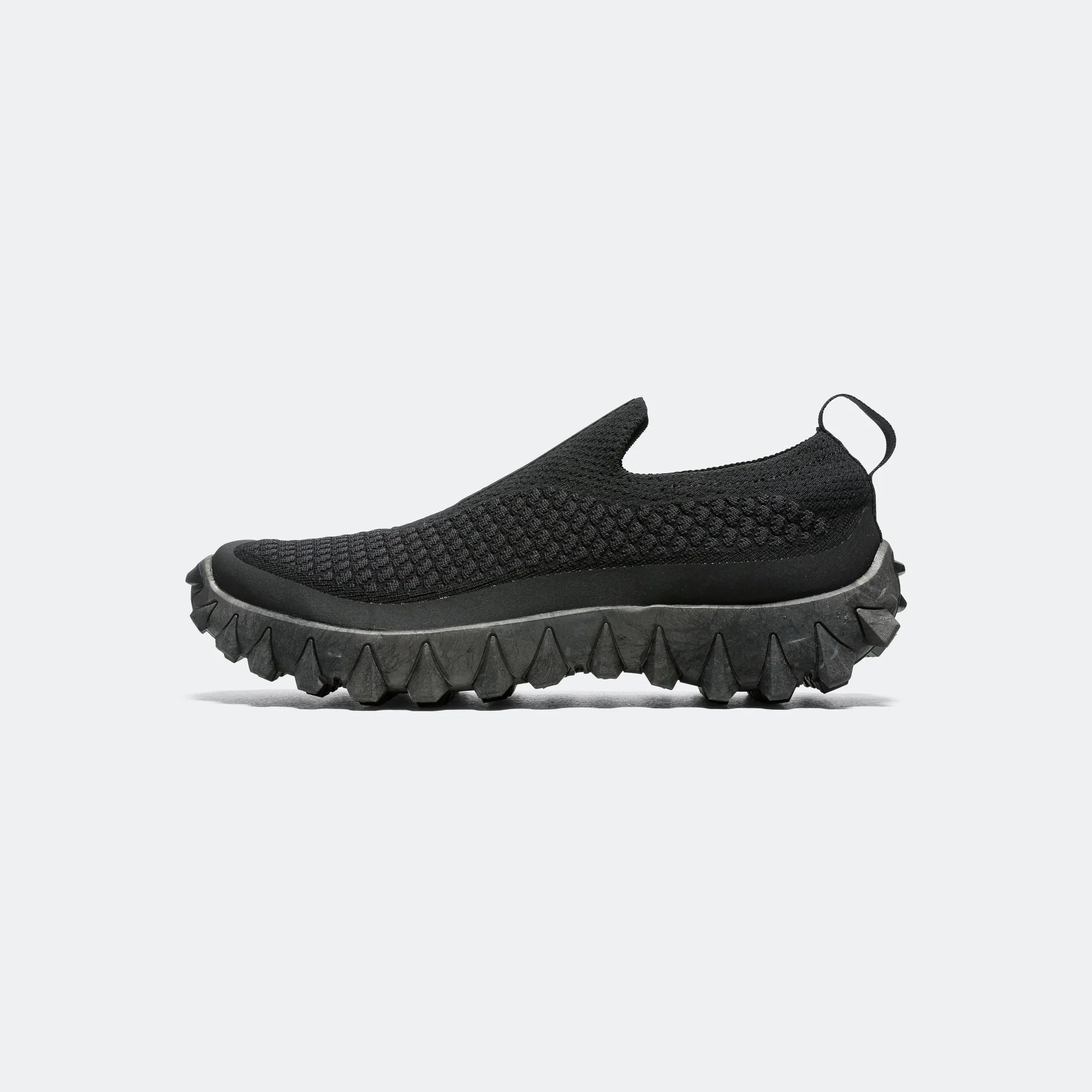 Snowclog Advanced - Black/Black Decoupled Heel Construction
