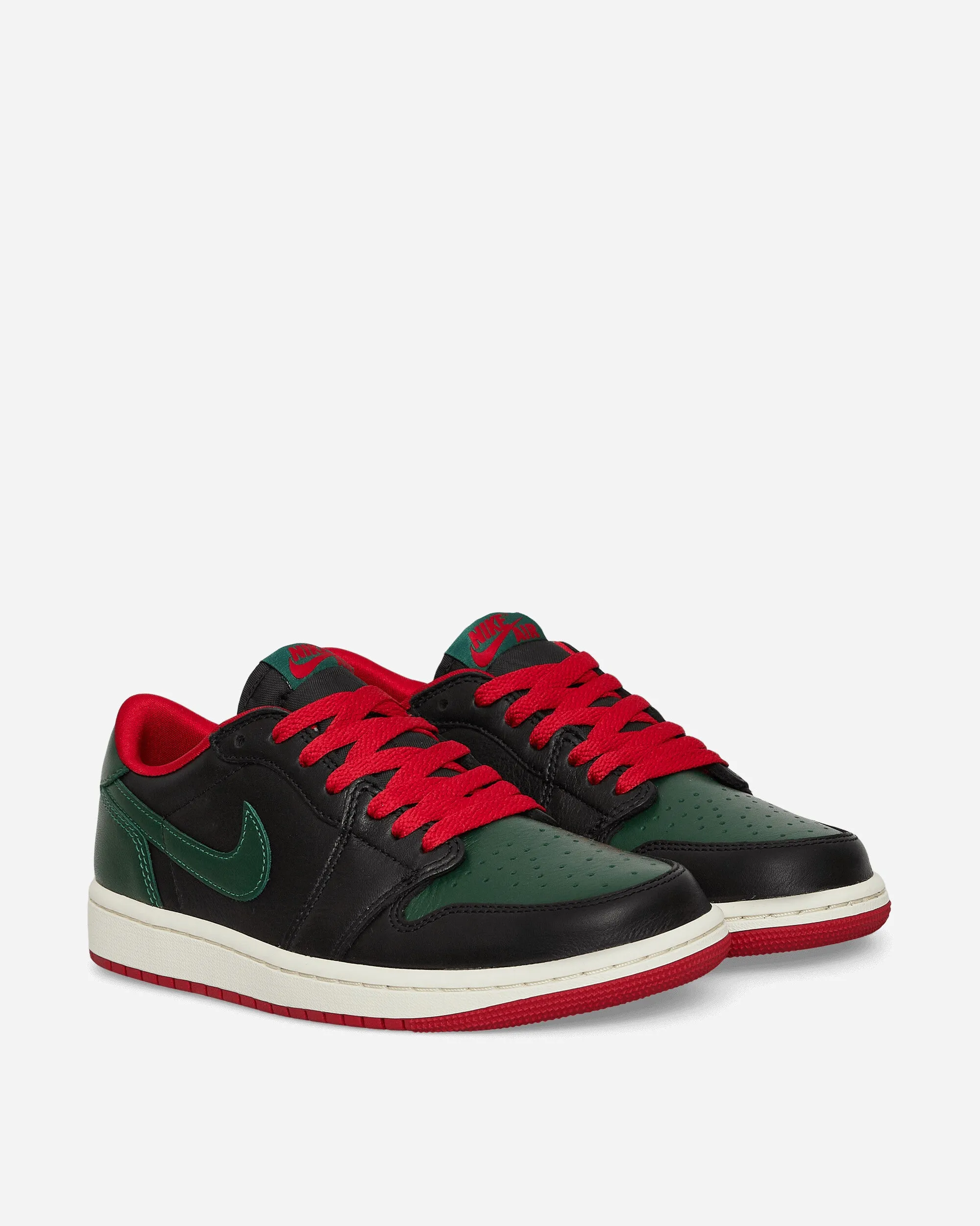 Women's Air Jordan 1 Retro Low OG Sneakers Black / Gorge Green Family Fit