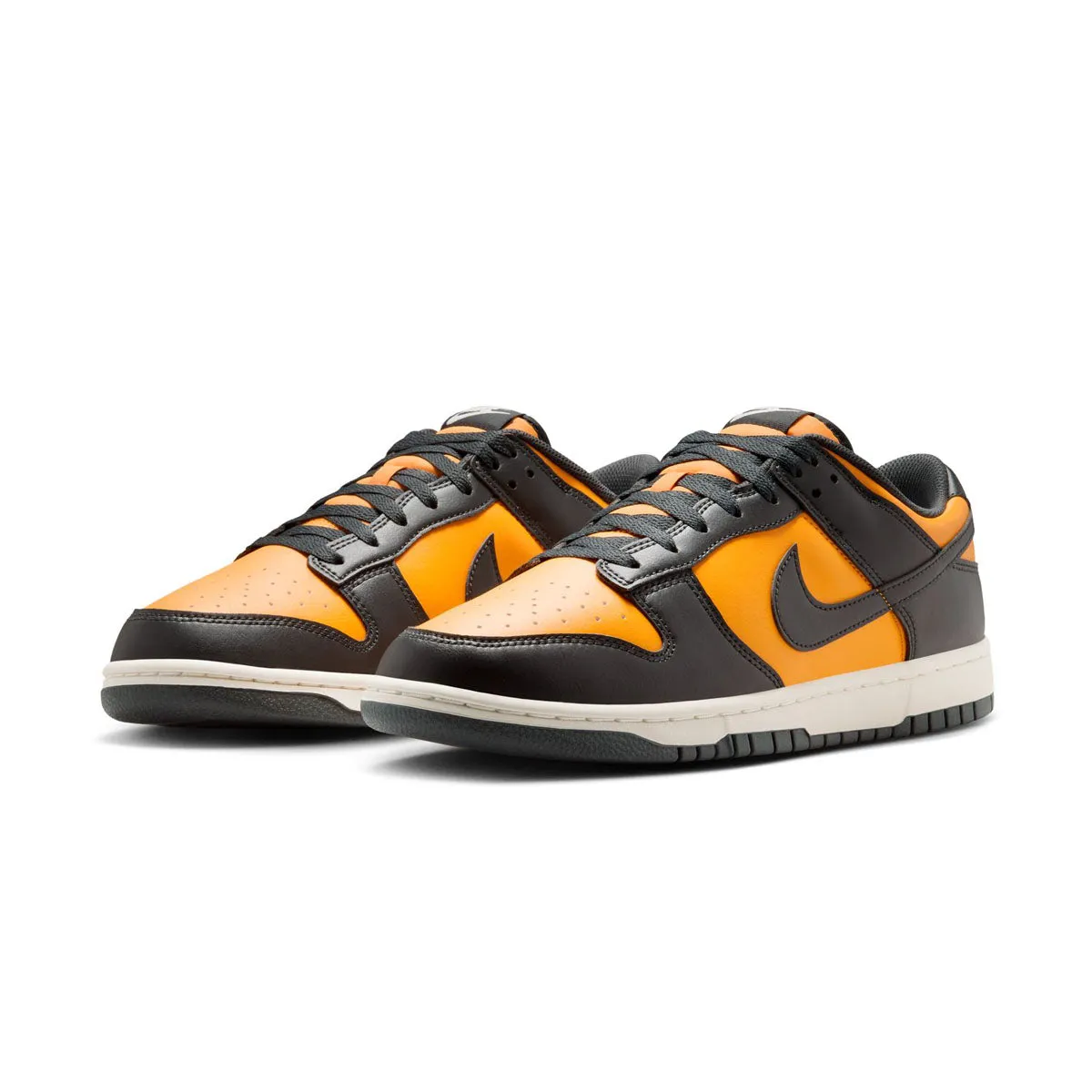 Dunk Low Retro 'Sundial Anthracite' Weekend Fit