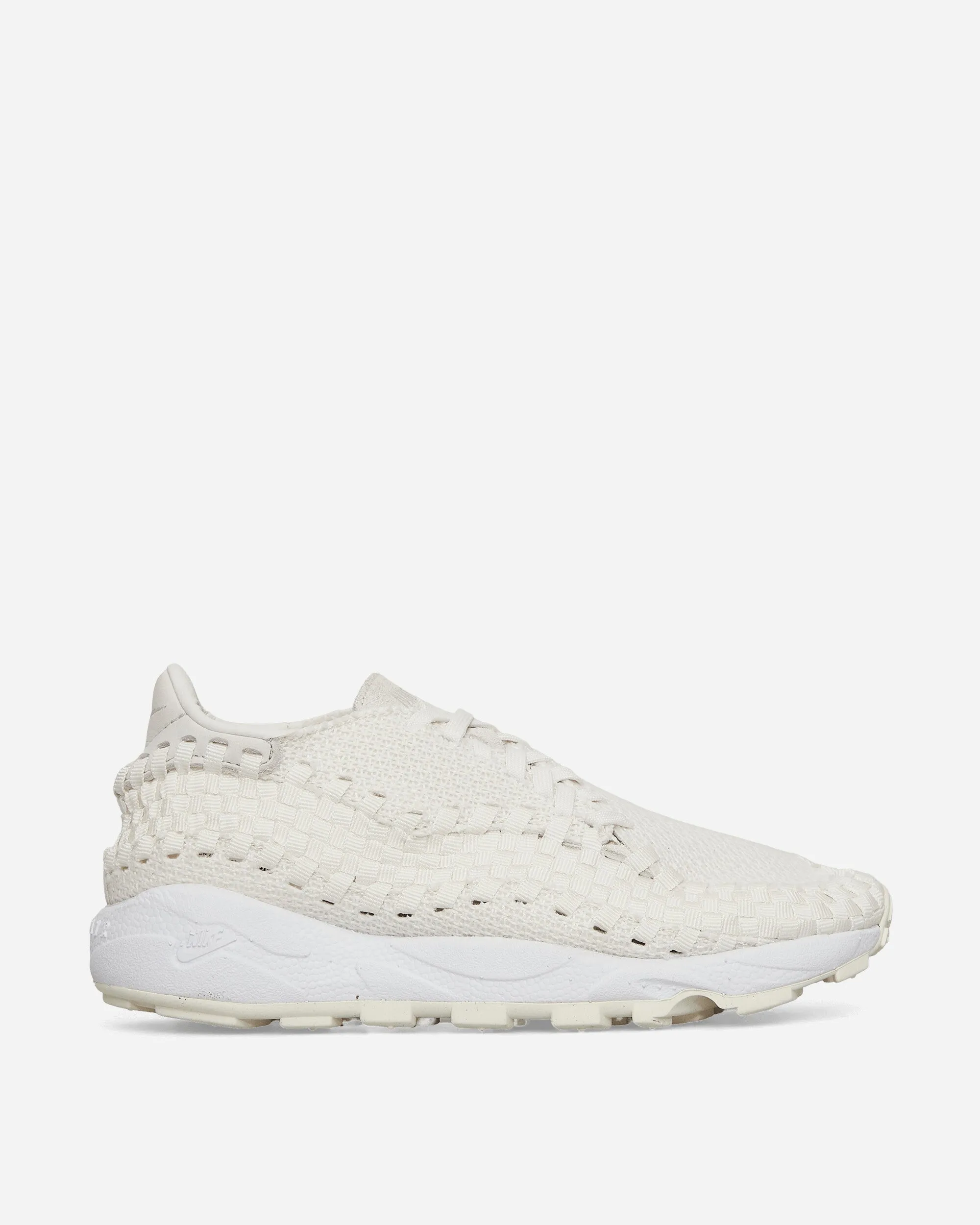 Chic Everyday Women's Air Footscape Woven Sneakers Phantom