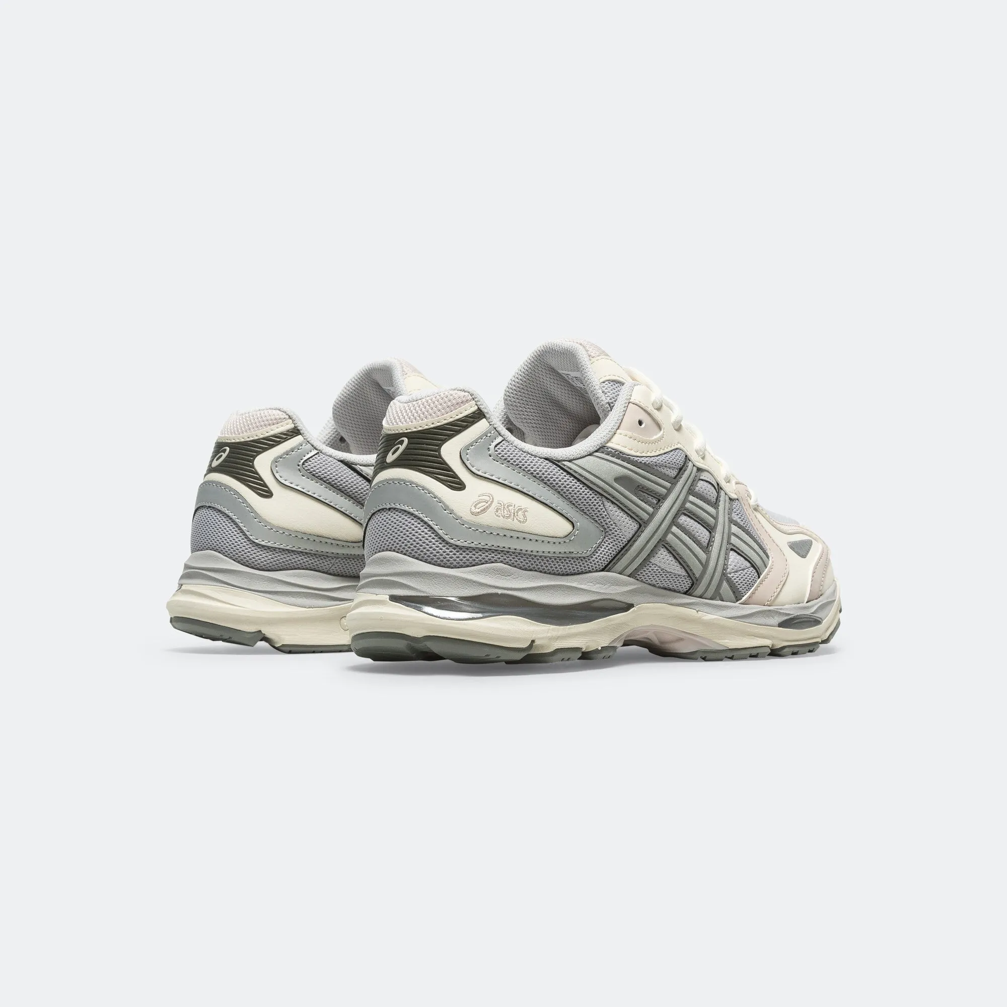 GEL-K1011 - Cloud Grey/Cream Go Fast Any Weather