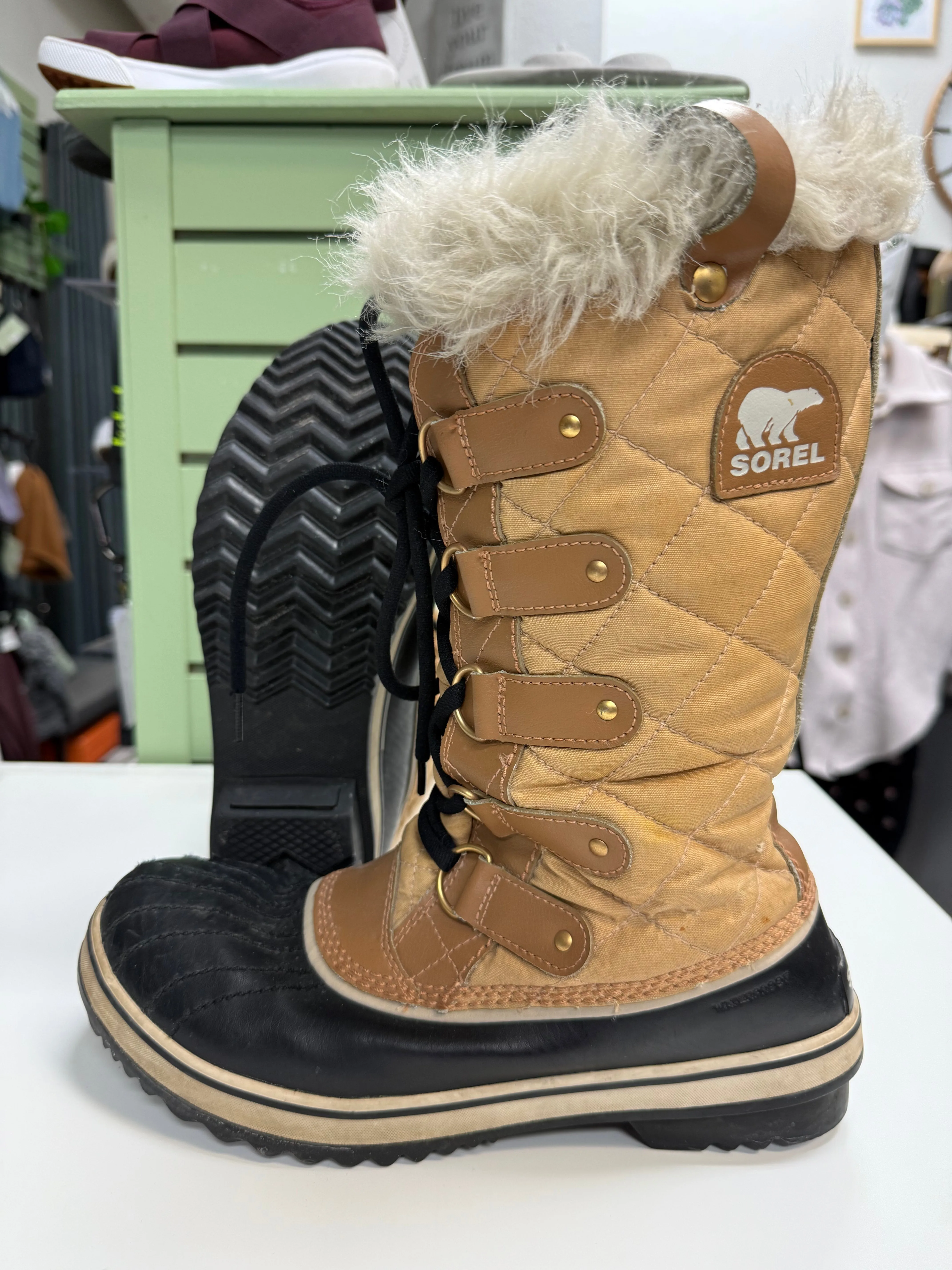Comfortable Arch Support Sorel Tall Boots (Womens 10)