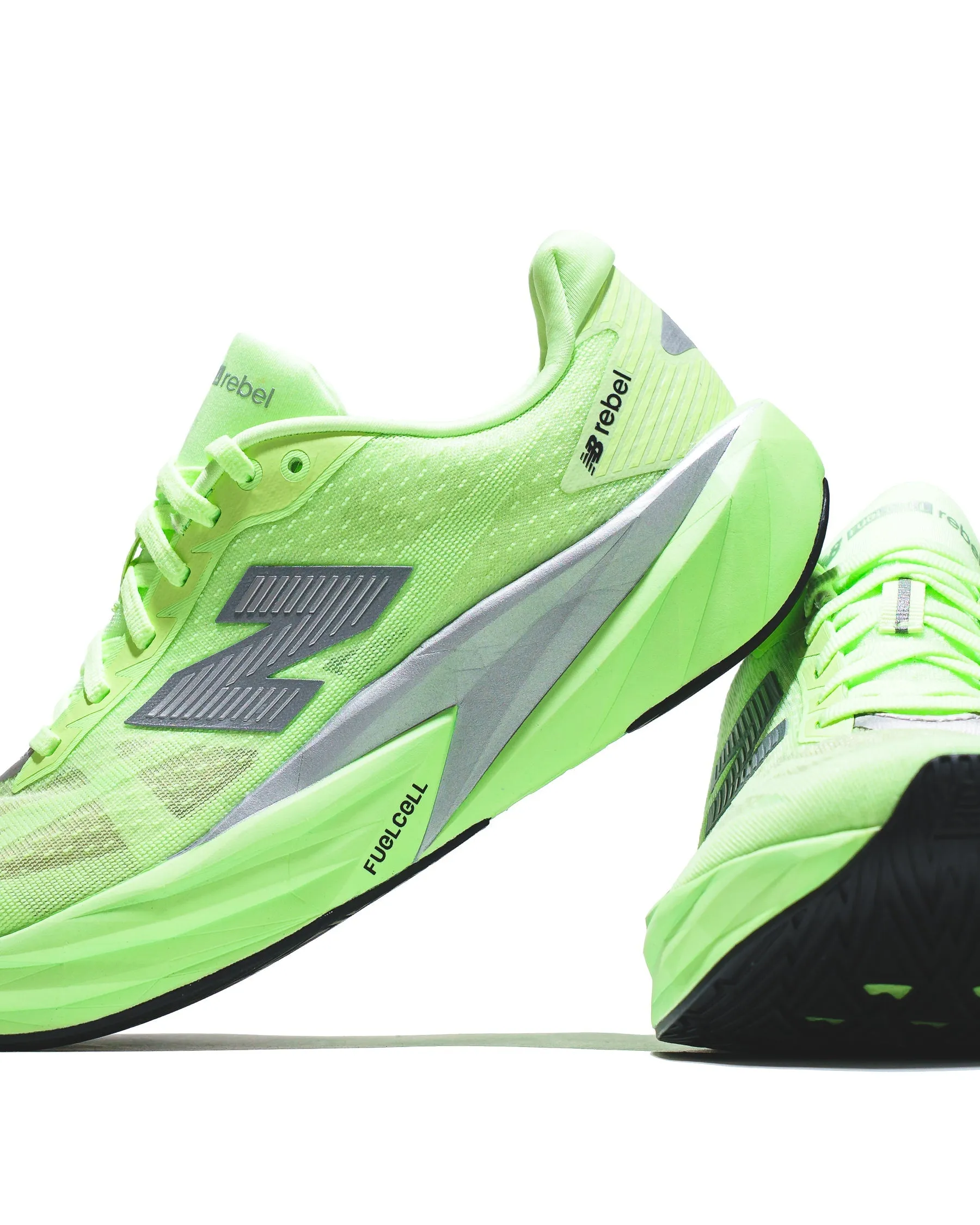 running in a mesa area shoes New Balance Men FuelCell Rebel v5 Mint Flash MFCXLZ5