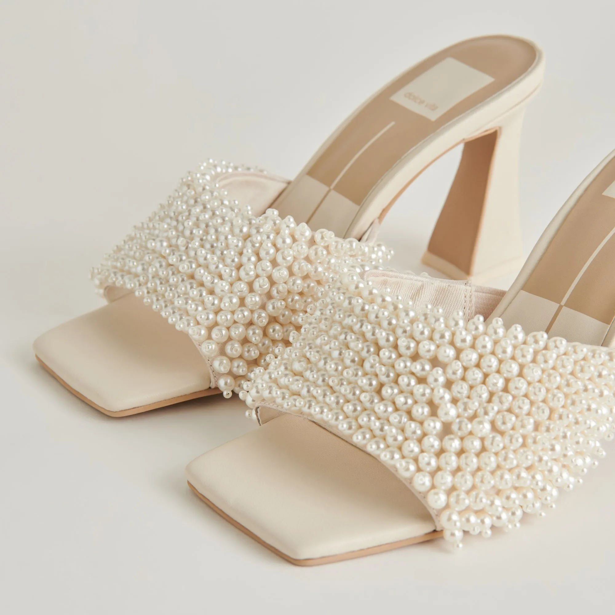 NANDY PEARL HEELS VANILLA PEARLS Pivot Point