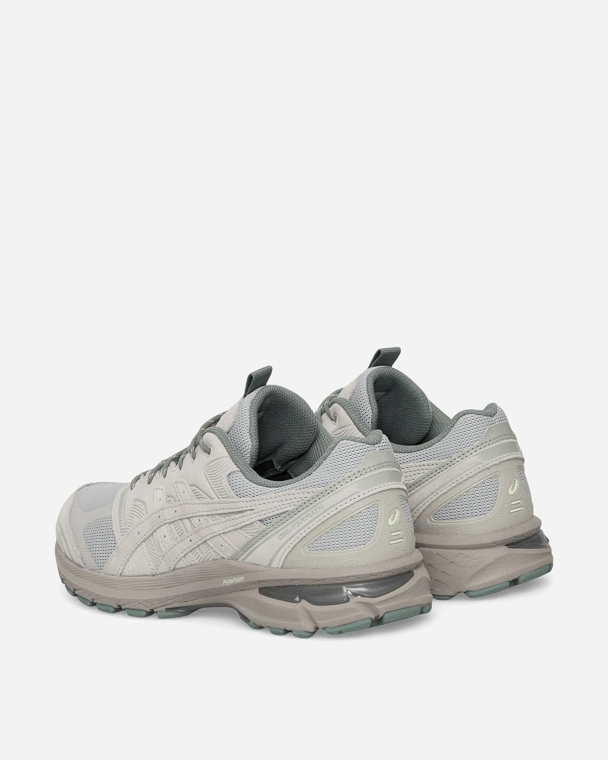 GEL-Terrain Sneakers Oyster Grey College Style Outfit Upgrade