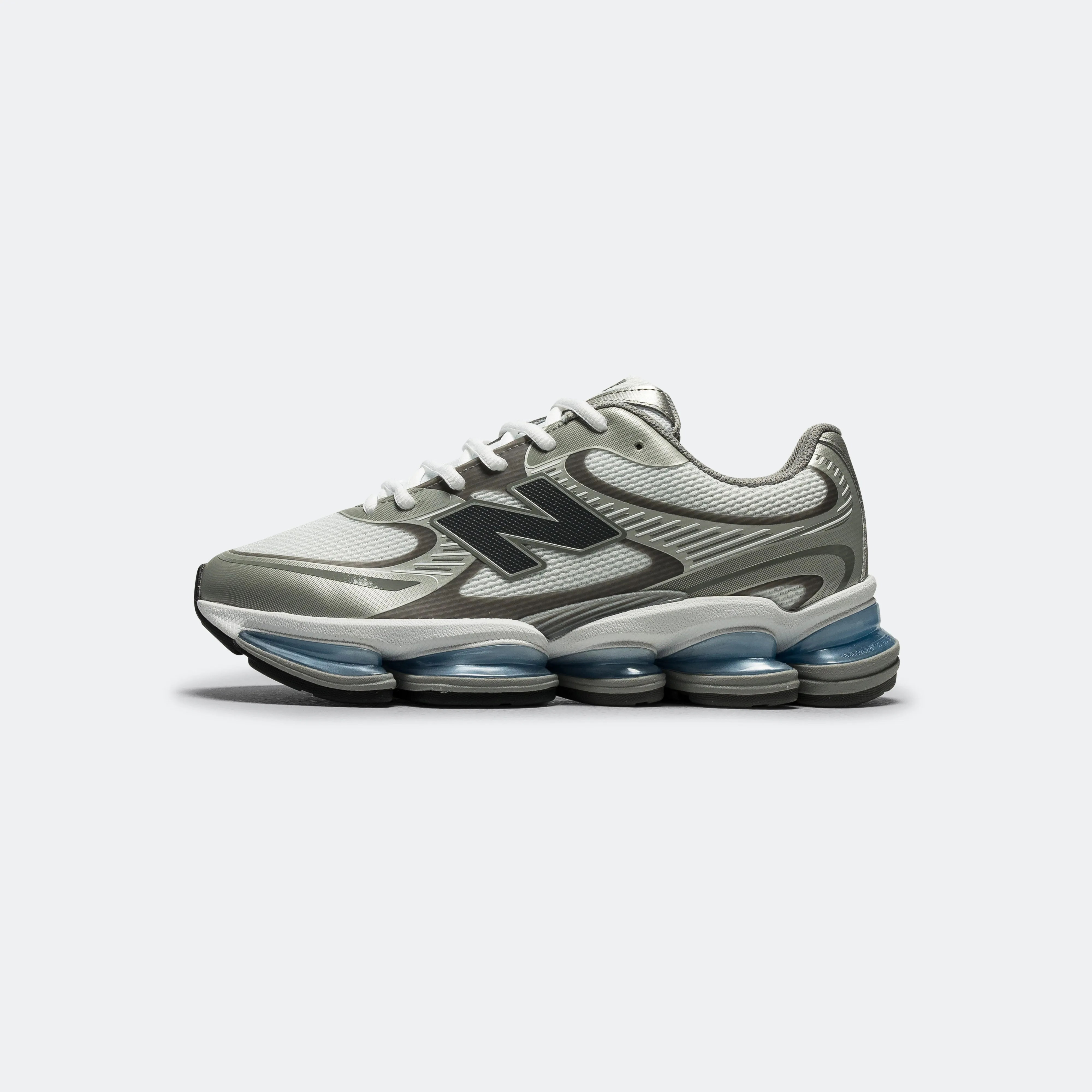 long lasting durability Outdoors Ready U2000AA