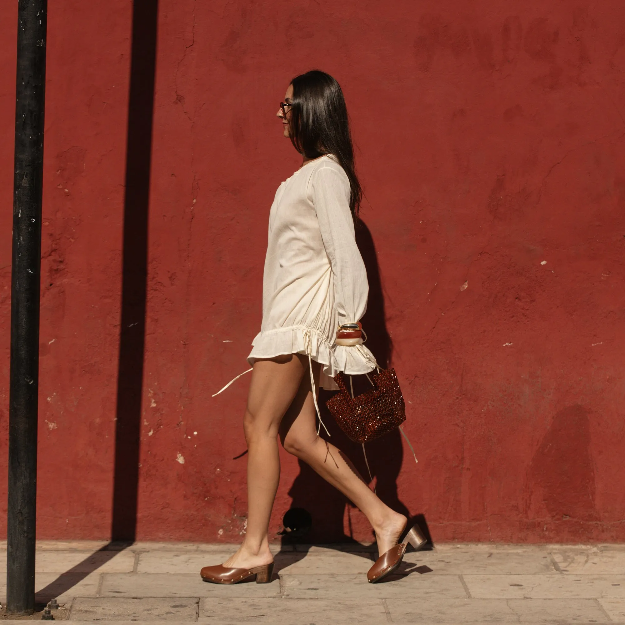 CAMYN HEELS BROWN LEATHER Durable Construction