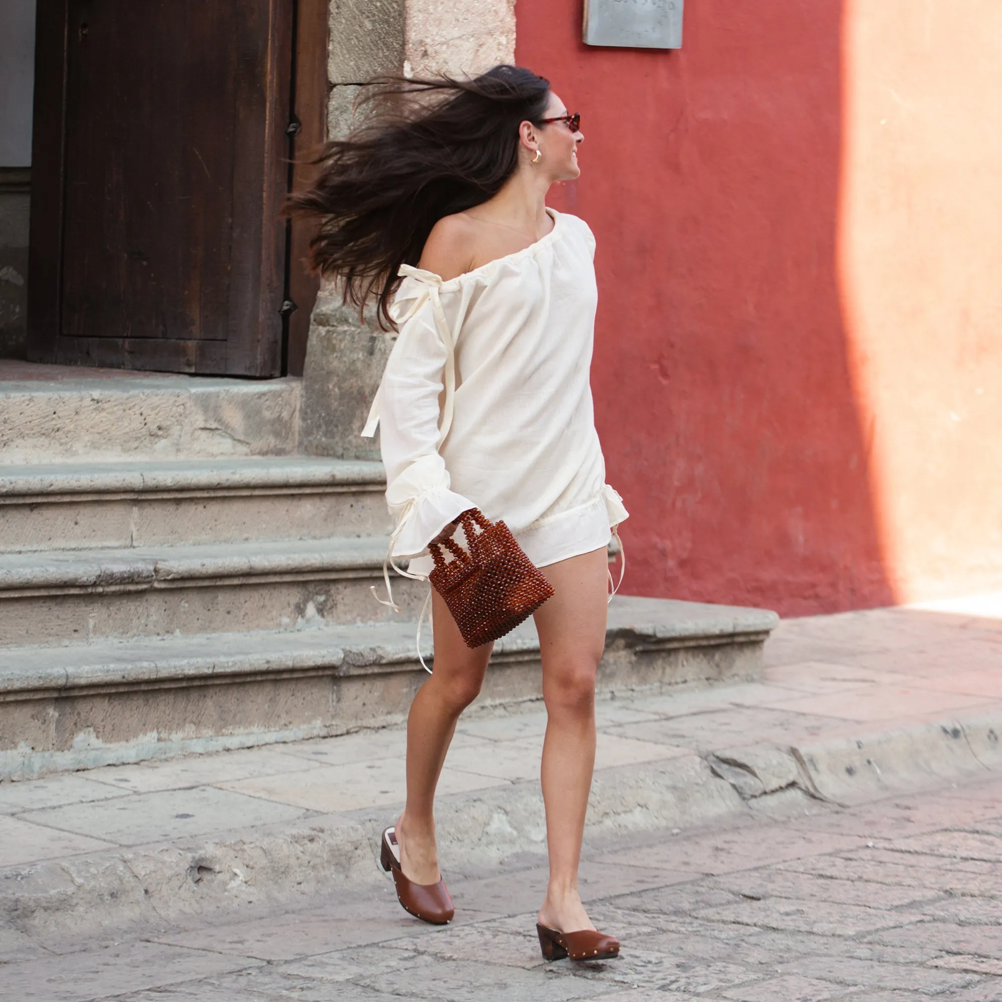 CAMYN HEELS BROWN LEATHER Durable