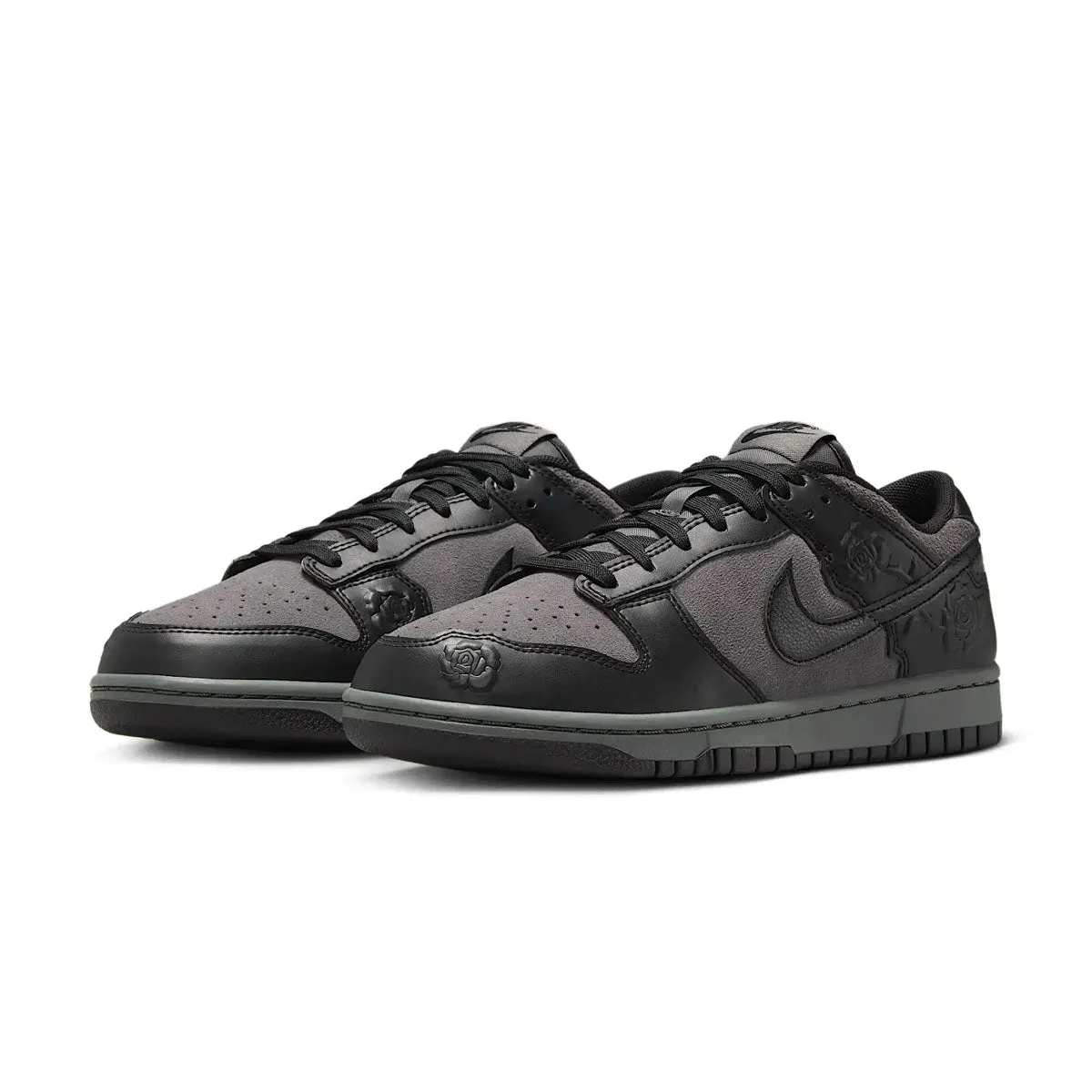 Wmns Dunk Low 'Black Roses' slim fit Fit Today