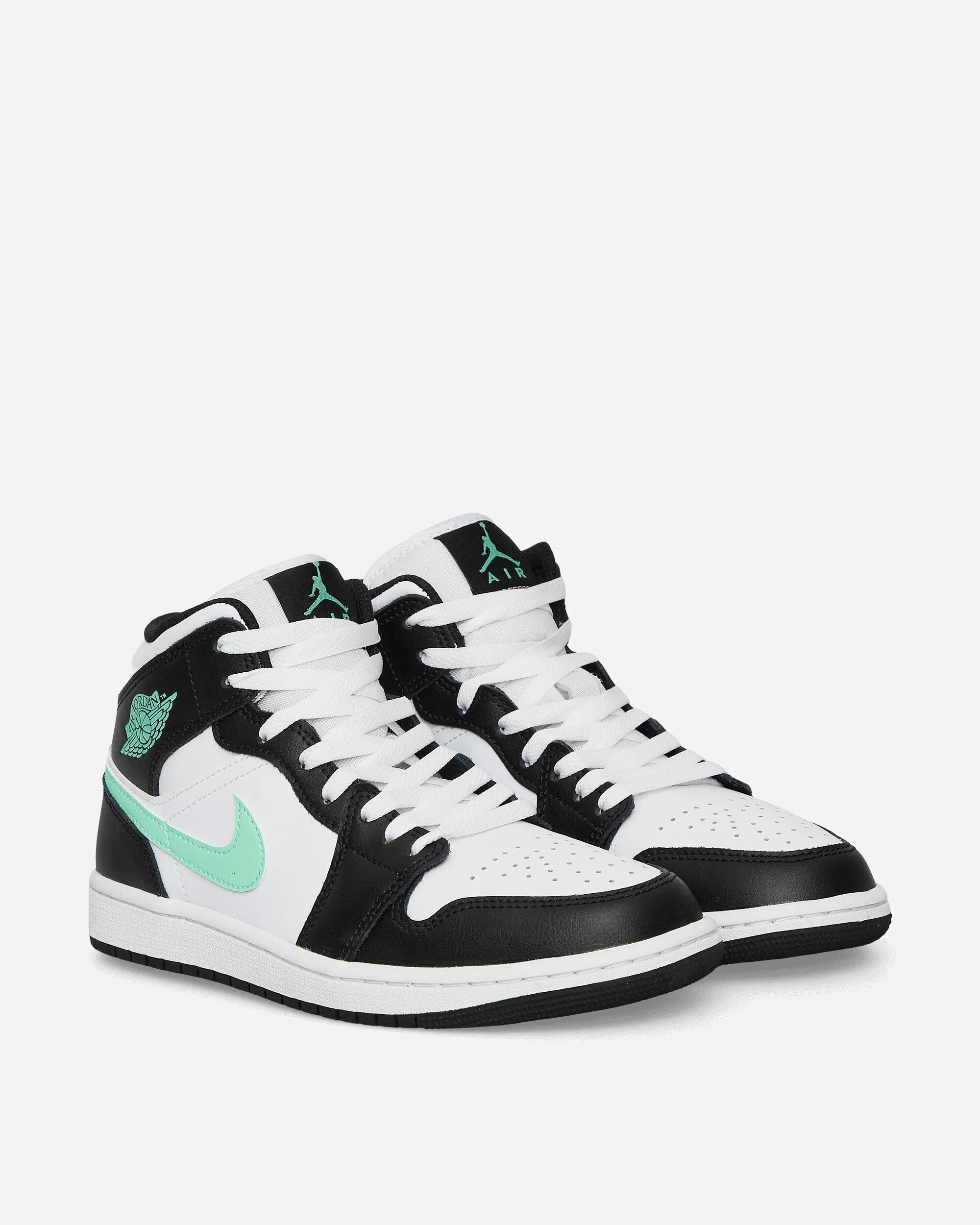 Lifestyle Upgrade Cold Step Air Jordan 1 Mid Sneakers White / Black / Green Glow