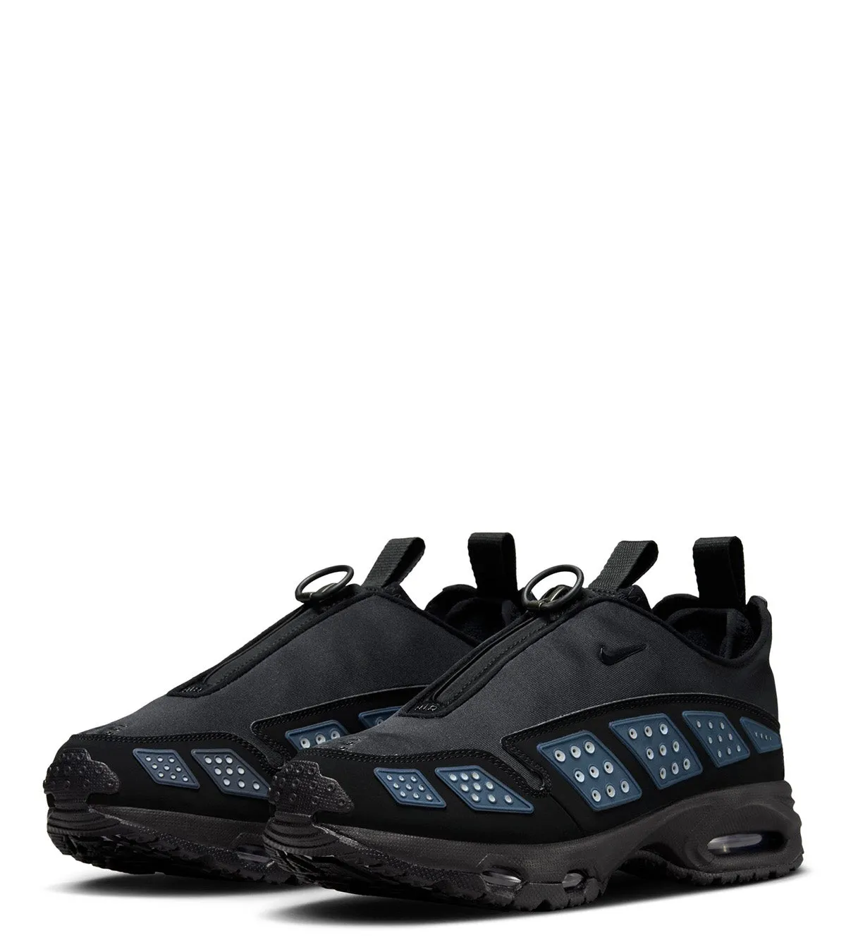 Nike Women's Air Max SNDR Black Relaxed shock absorption