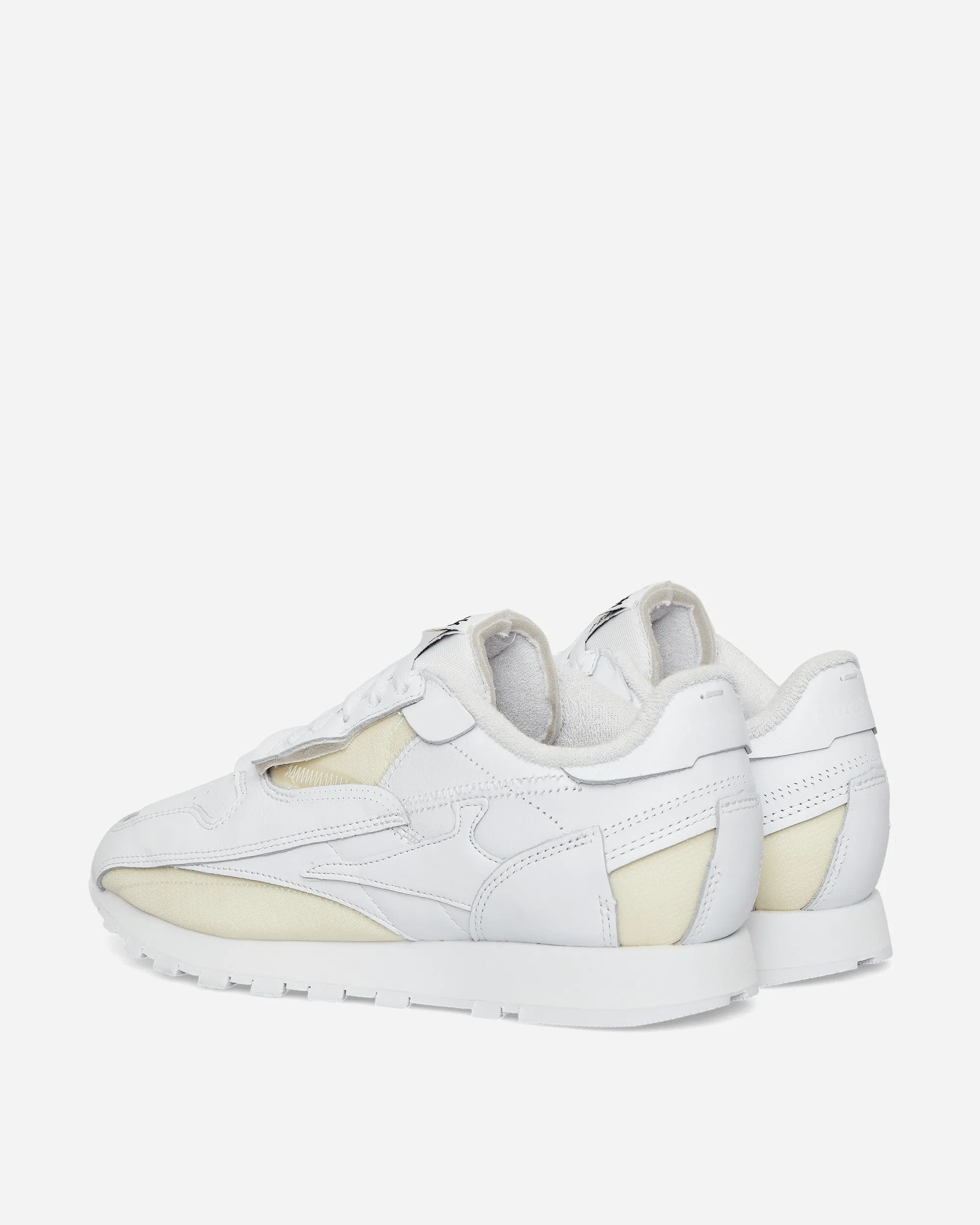 Group Pace Reebok CL Memory Of Sneakers White
