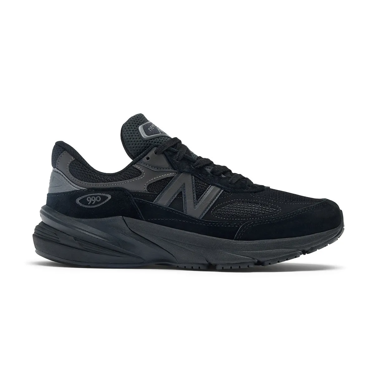 Game Day Urban Shift in USA 990v6 'Triple Black'