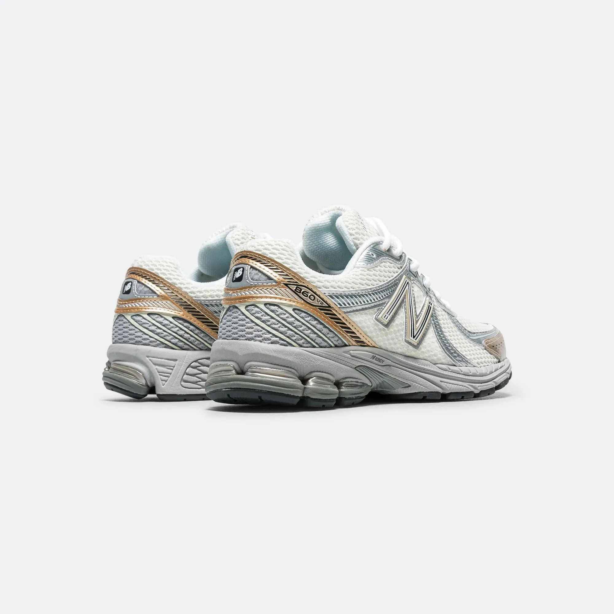 Iconic look ML860SG2
