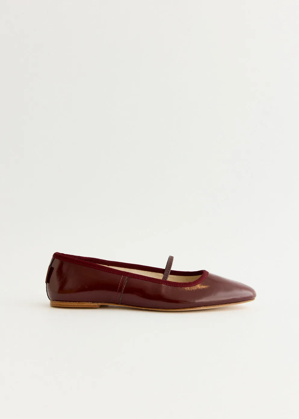 Evening Step Active Life Swan Ballet Flats