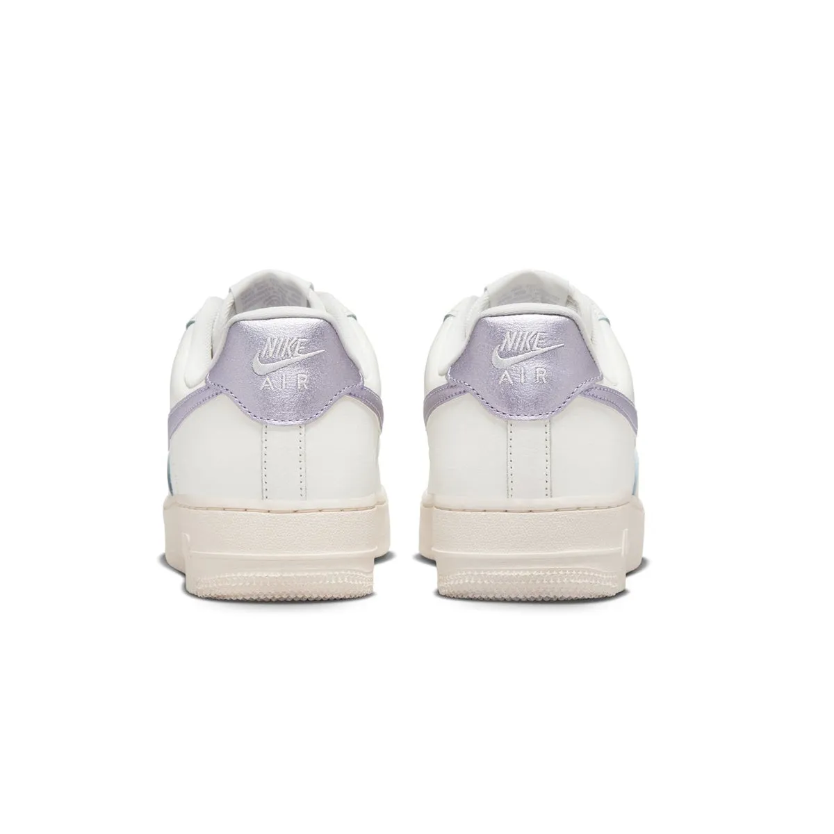 Moon Step Wmns Air Force 1 '07 Ess 'Metallic Purple'