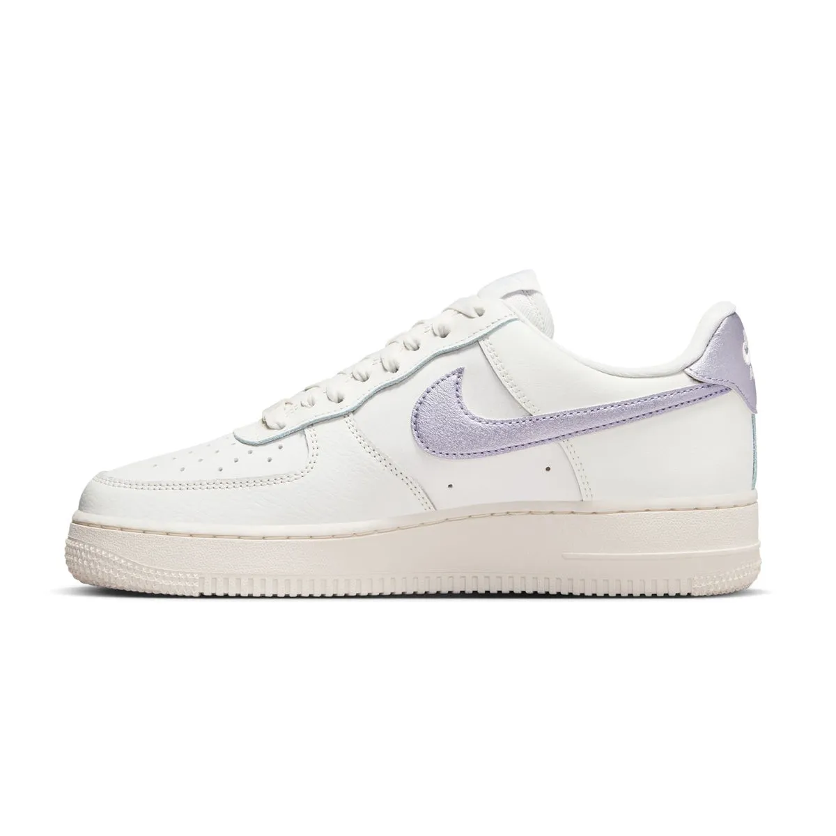 Kick Back Pace Ready Wmns Air Force 1 '07 Ess 'Metallic Purple'