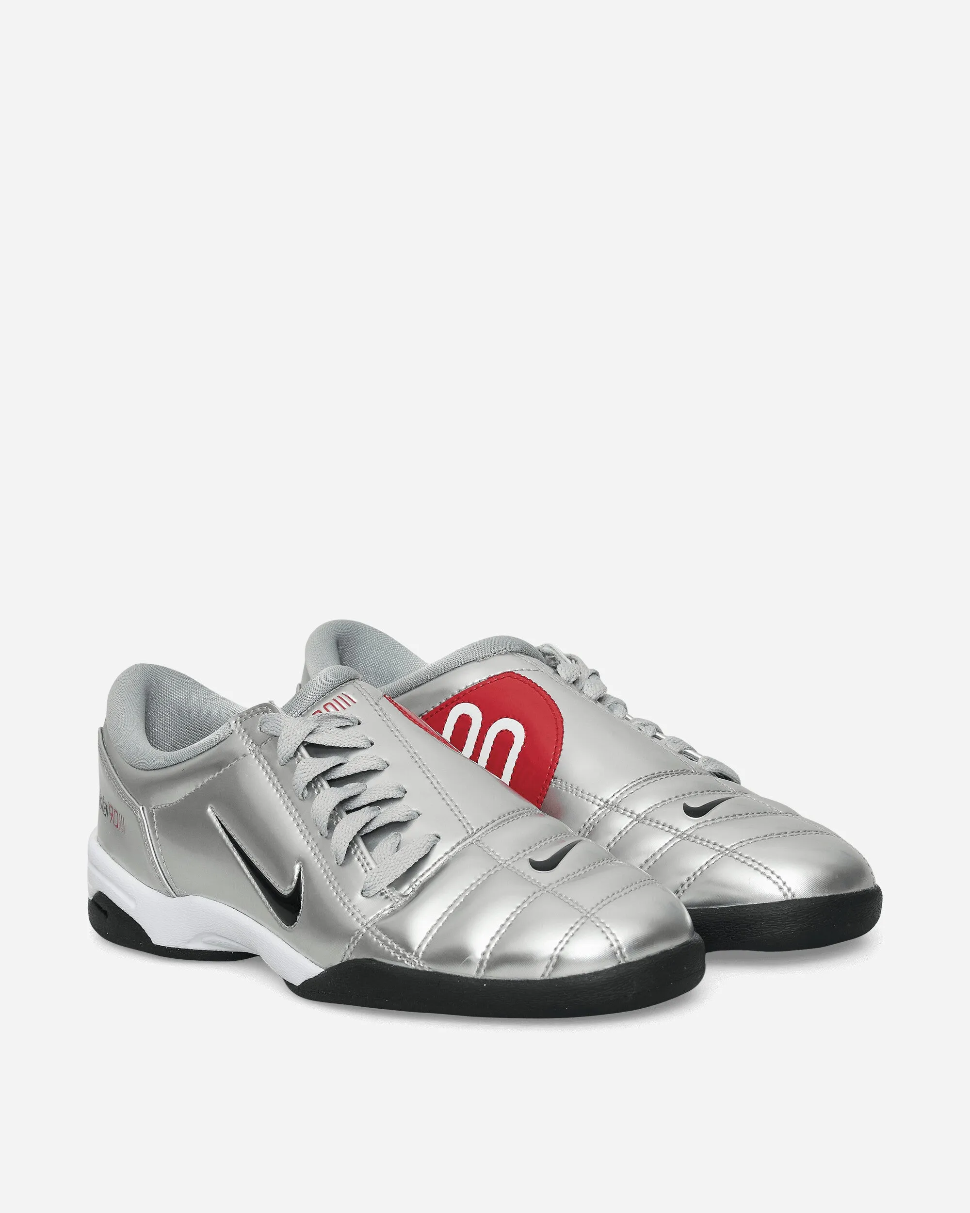 Total 90 Sneakers Metallic Silver / Black Weather Ready Relaxed Step