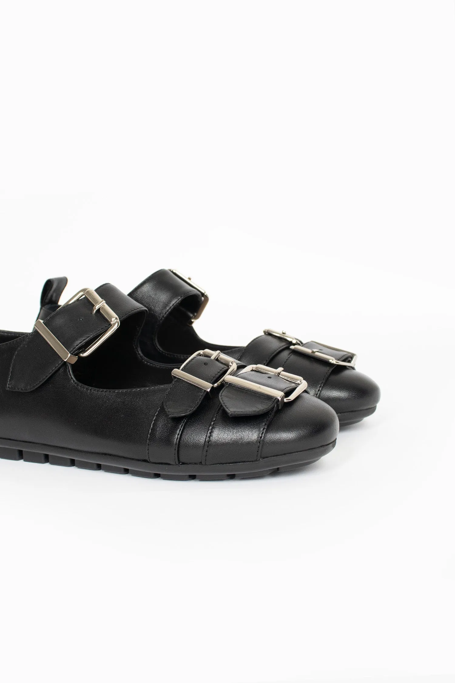 Functional Essential Look Buckle Ballerina Pump Black