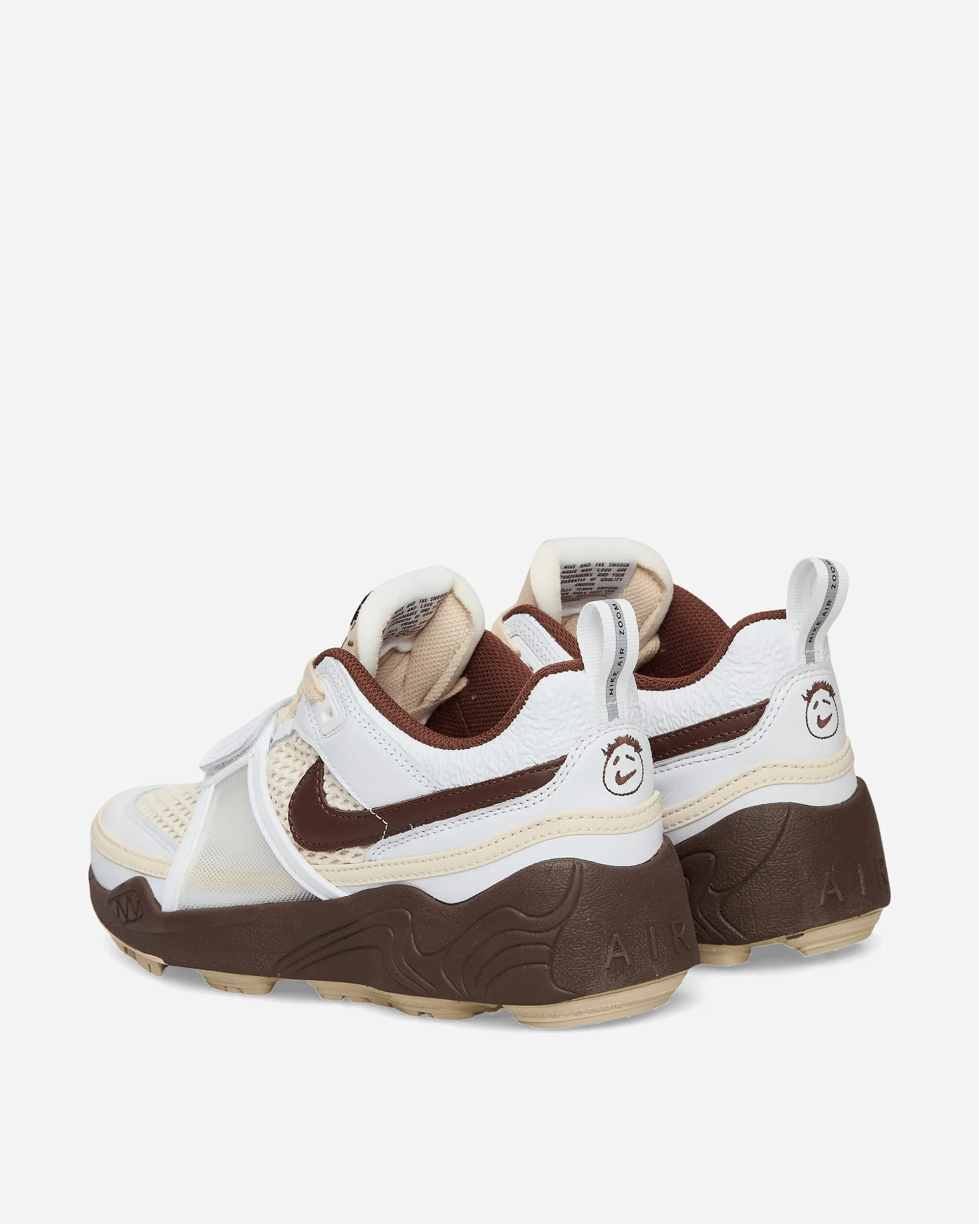 Indoor Daily Light   weight   design Travis Scott Zoom Field Jaxx Sneakers White / Light Chocolate