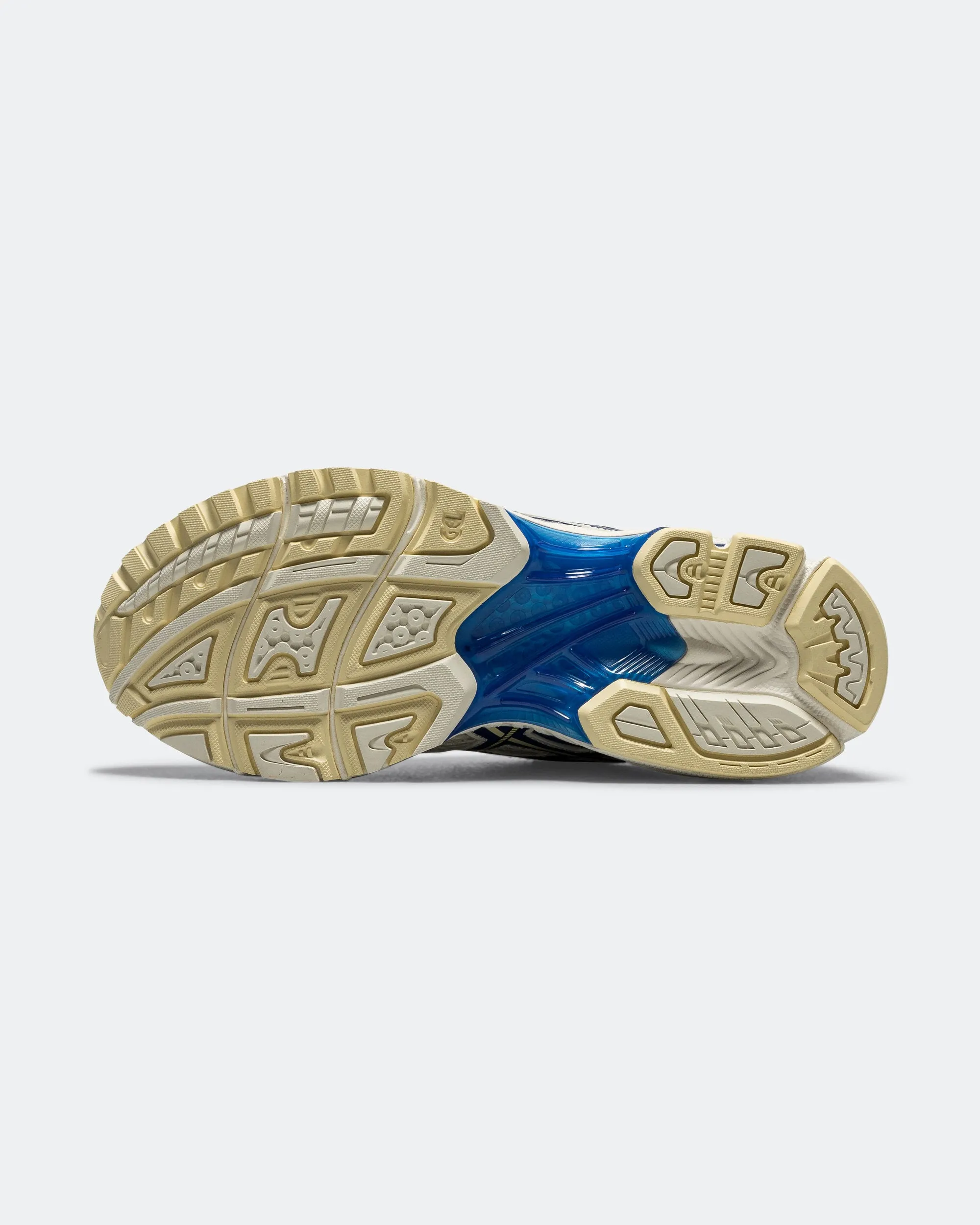 Comfort Upper Material Gel-Nimbus 10.1 x END. - Snow White/Sodalite Blue