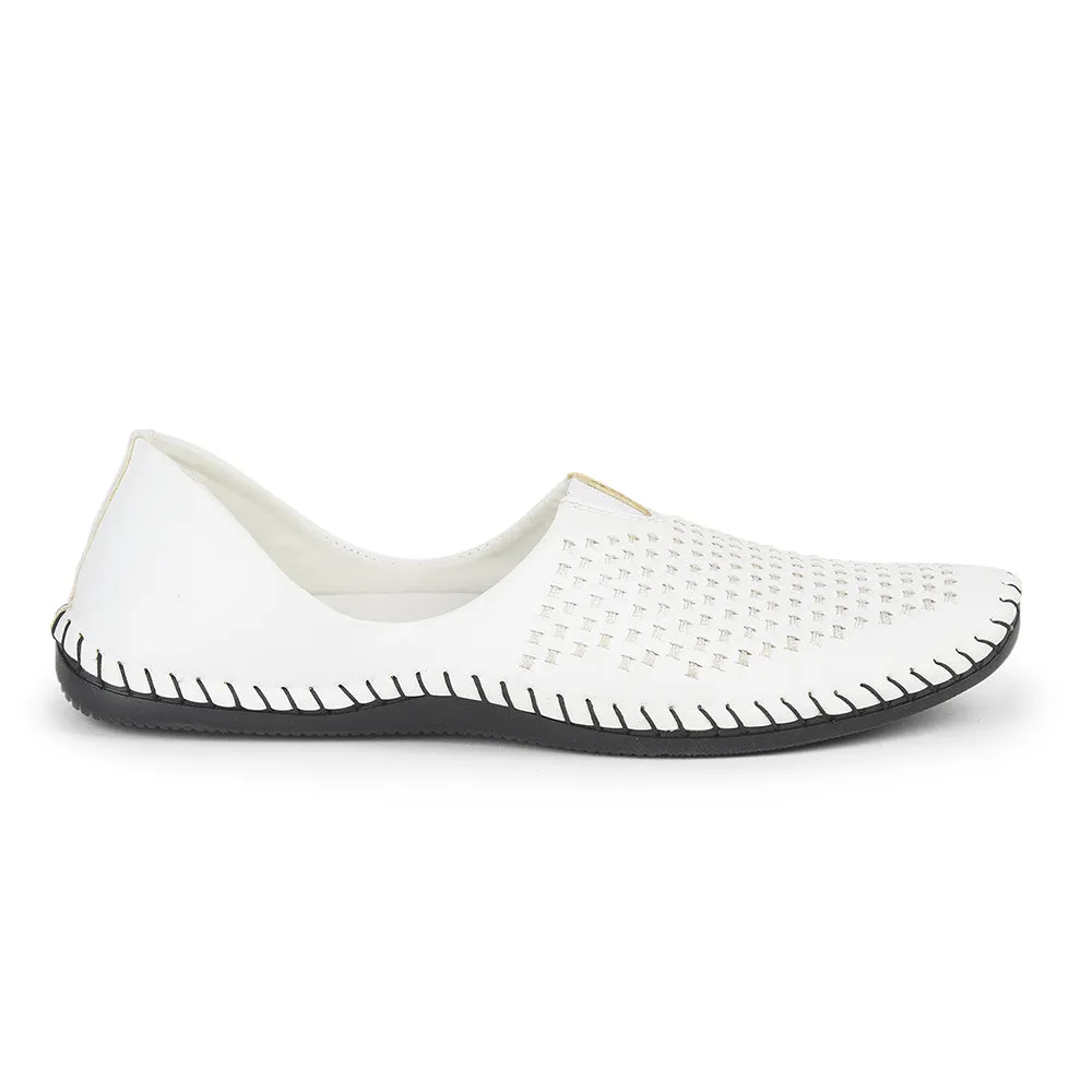Fortune White Casual Mojari Loafers Shoes For Men AVN-40 By Liberty Italian Flair Long Way