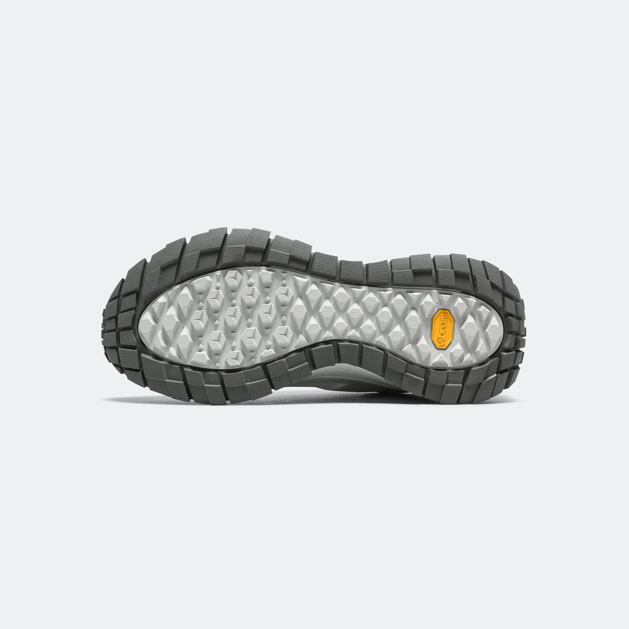 Old Skool 36 Trail Vibram - White/Grey Bouncy Cushioning Ready For Action