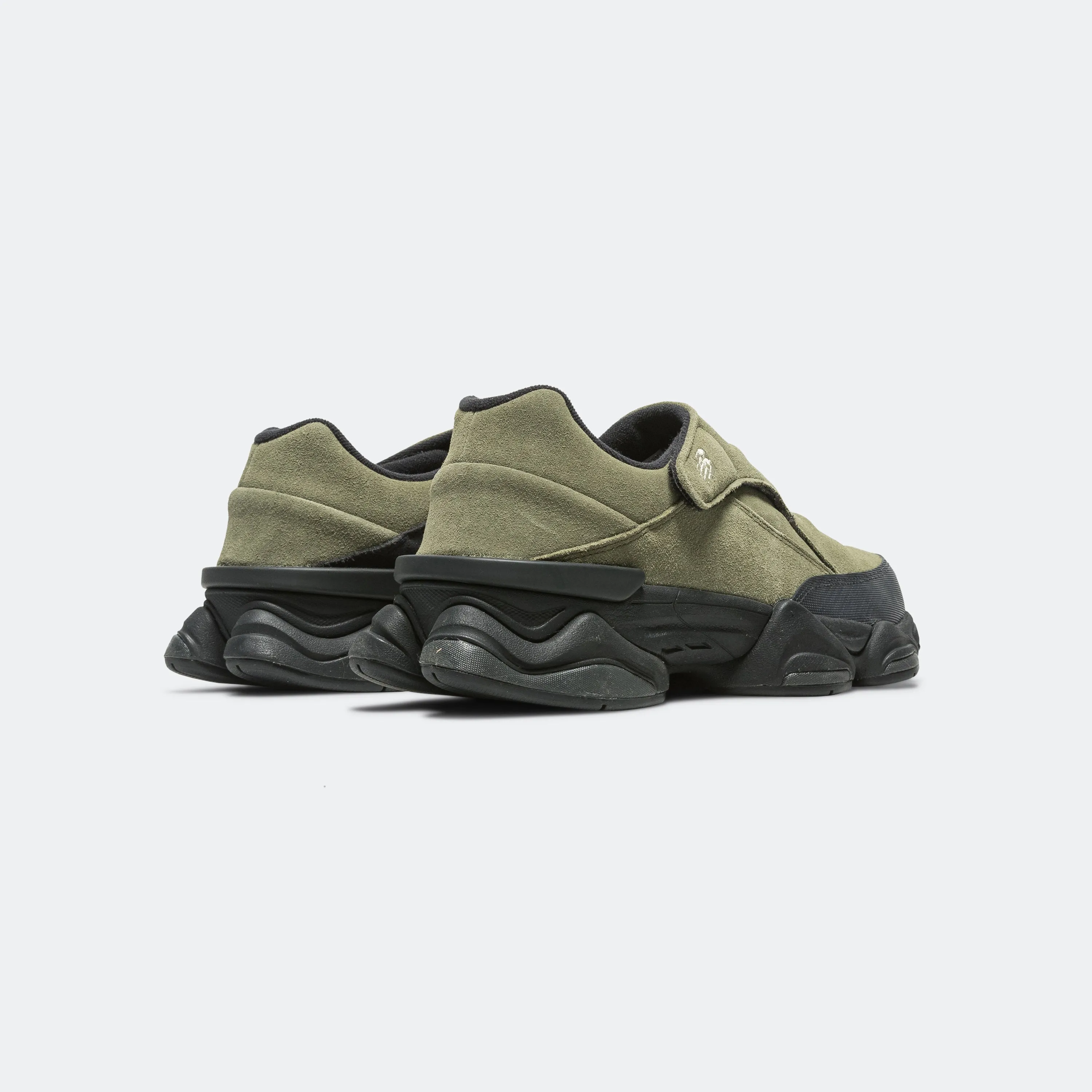 Neutral Stride Design Outdoor Friendly U8040UOC