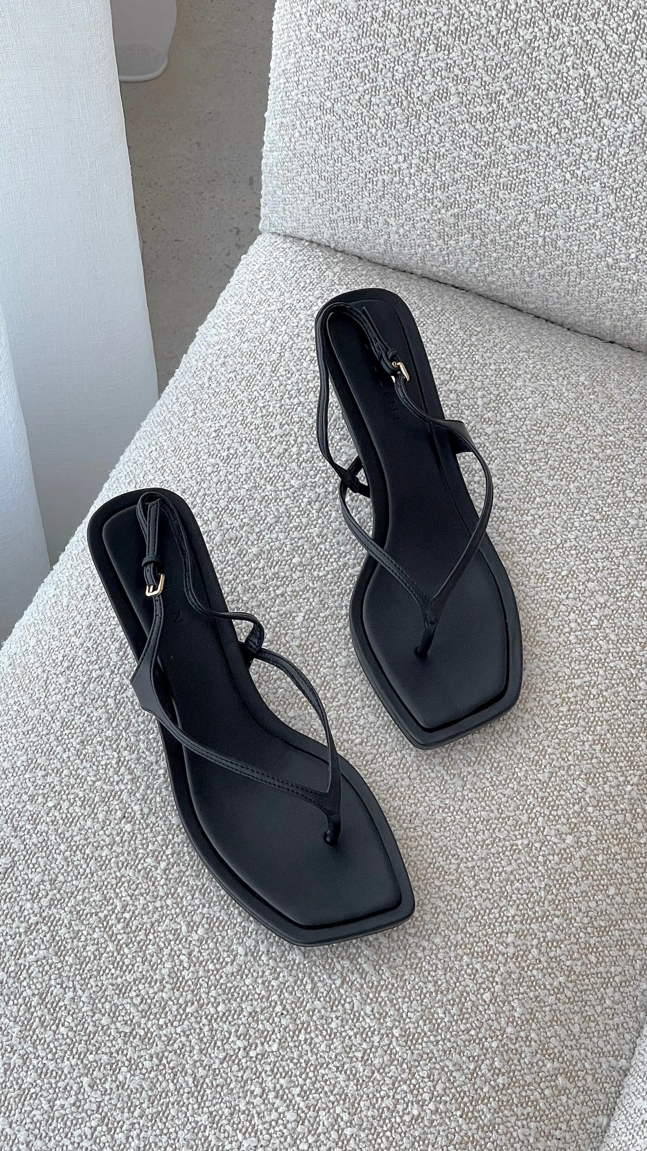 Delicate Touch All-Season Wear Ulanni Heel - Black