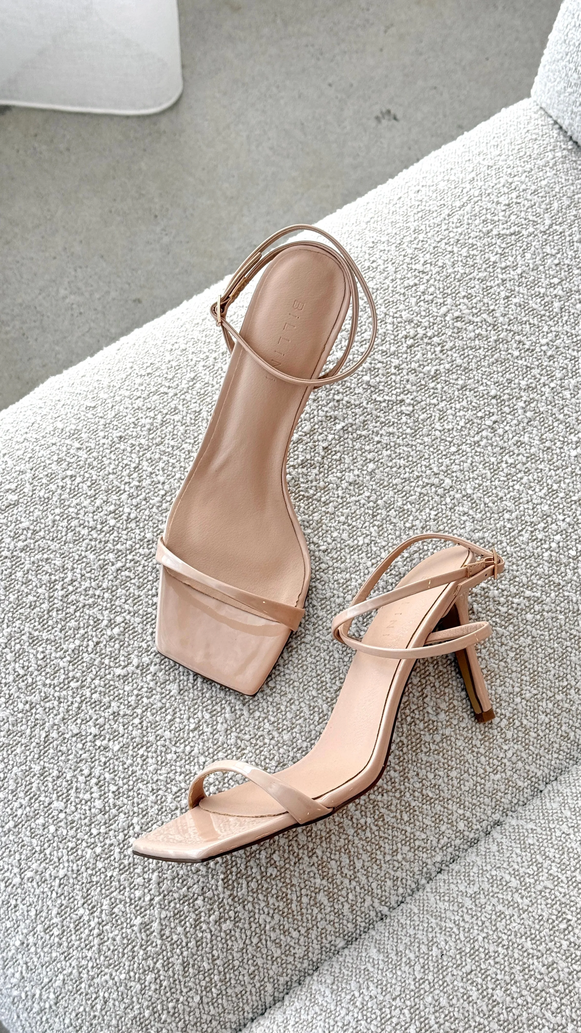 Umaira Heel - Nude Patent Polished Glamour Night Glow