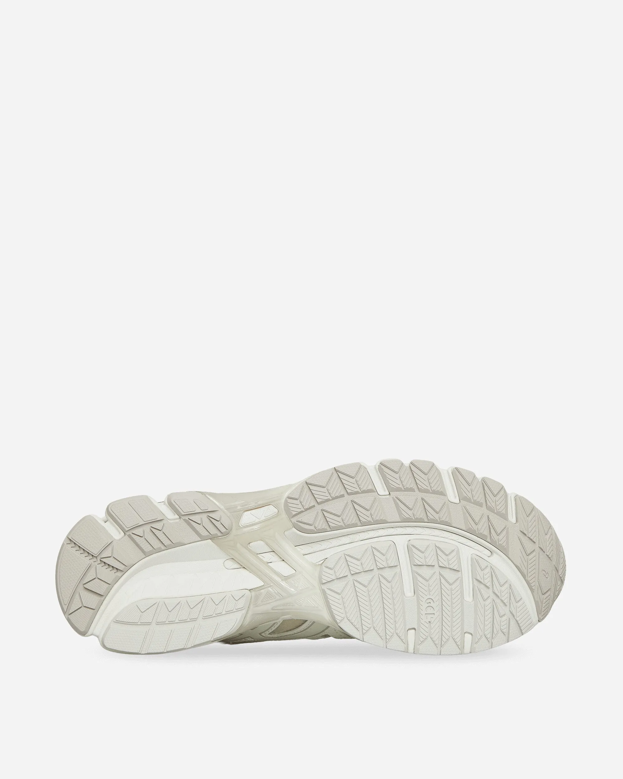 Streetwear Look Grass Step UNAFFECTED GEL-Kayano 20 Sneakers Cream / Lake Grey