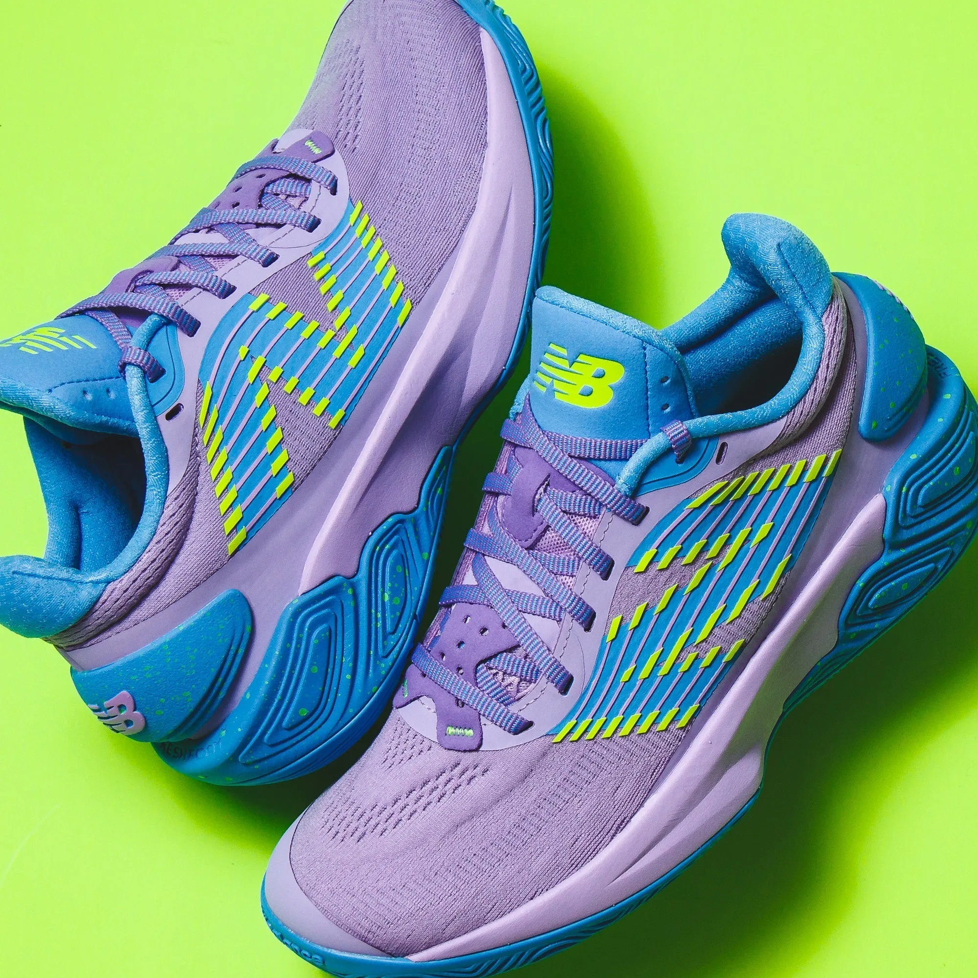 New Balance Basketball Men TWO WXY v5 Lilac Glo BB2WYCG5 Supportive Design Aerodynamic Frame