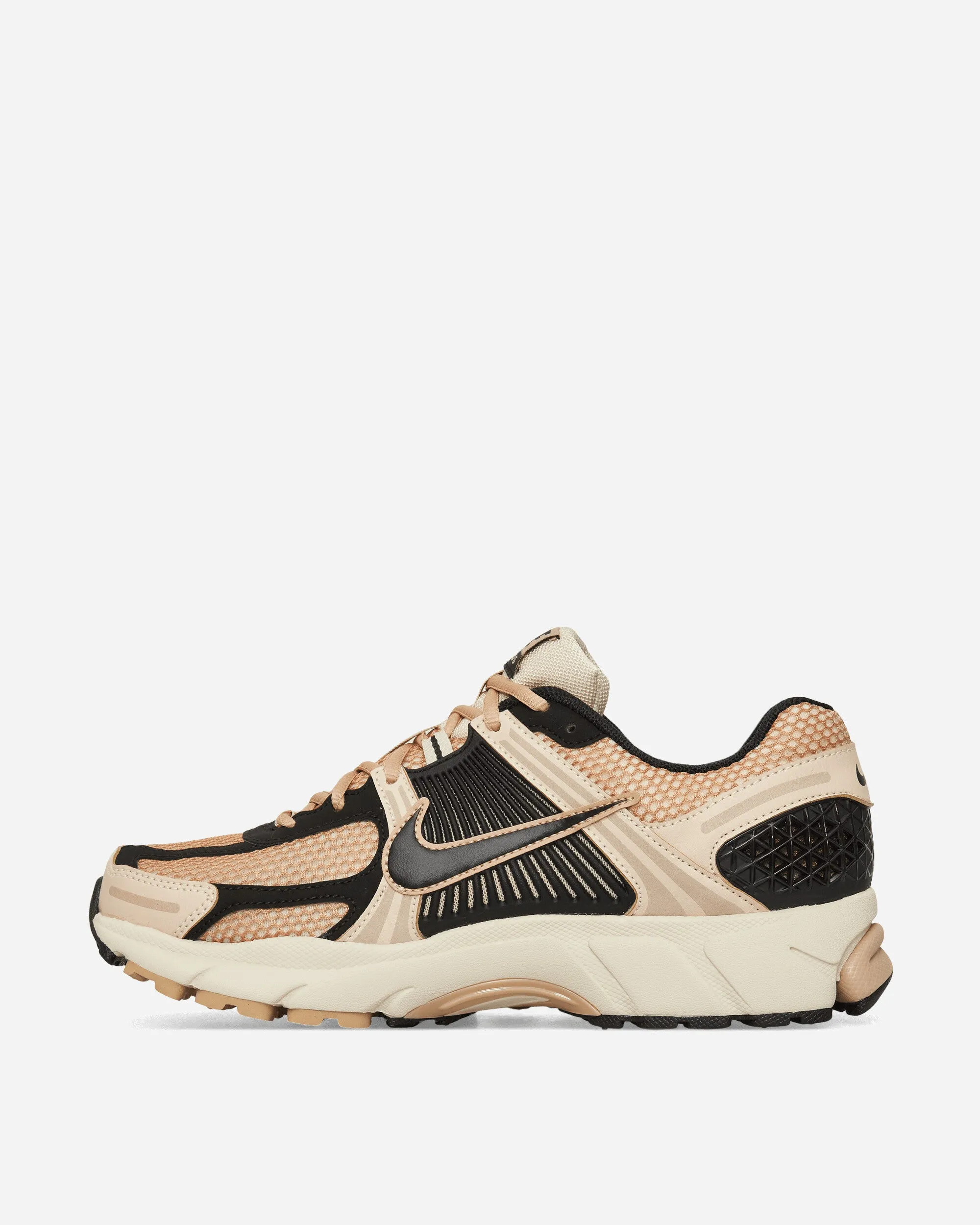 Women's Zoom Vomero 5 Sneakers Sanddrift / Black / Hemp Cat Stroll