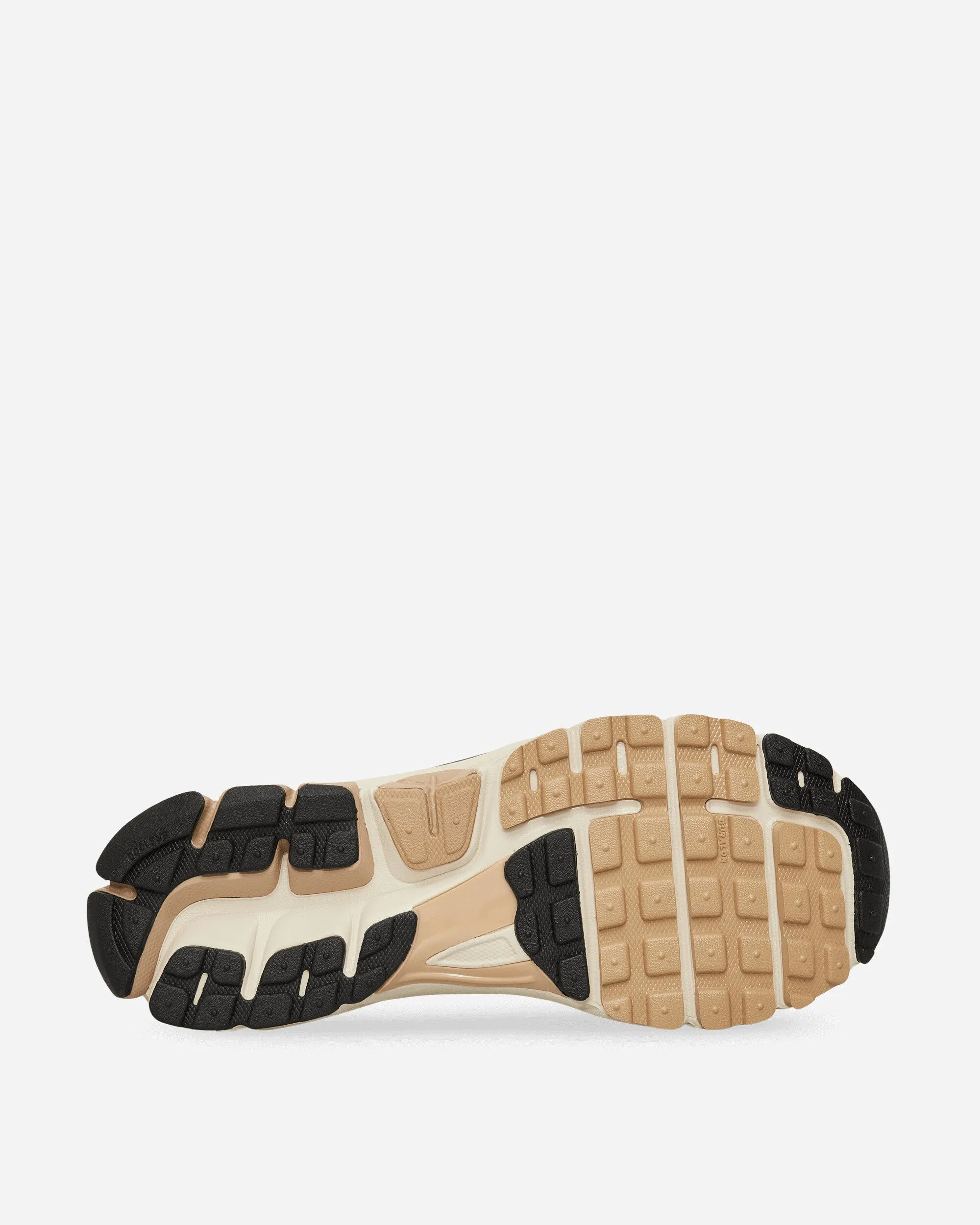 Air Cushion Women's Zoom Vomero 5 Sneakers Sanddrift / Black / Hemp