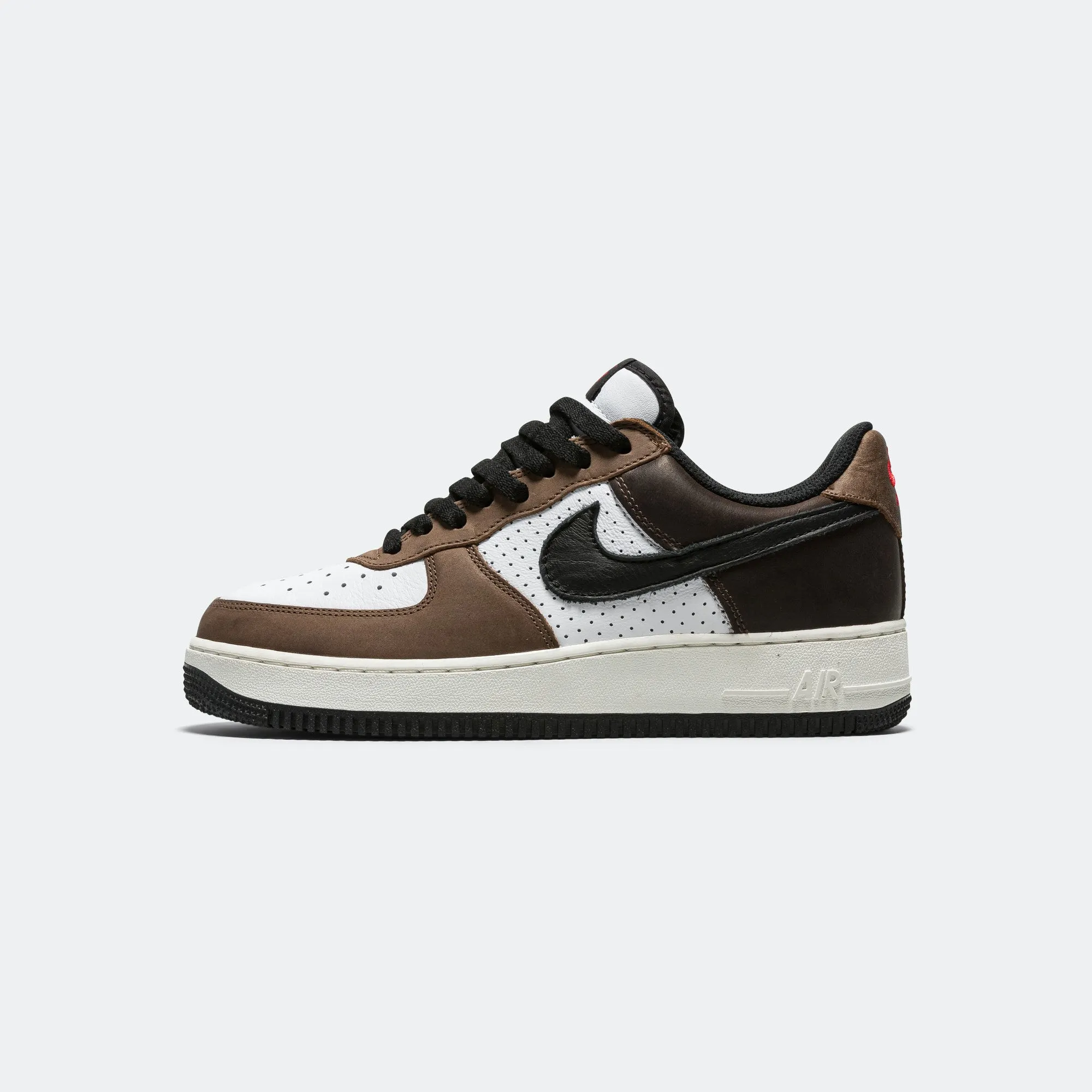 Textured Tread Air Force 1 Low Retro - White/Black-Bison