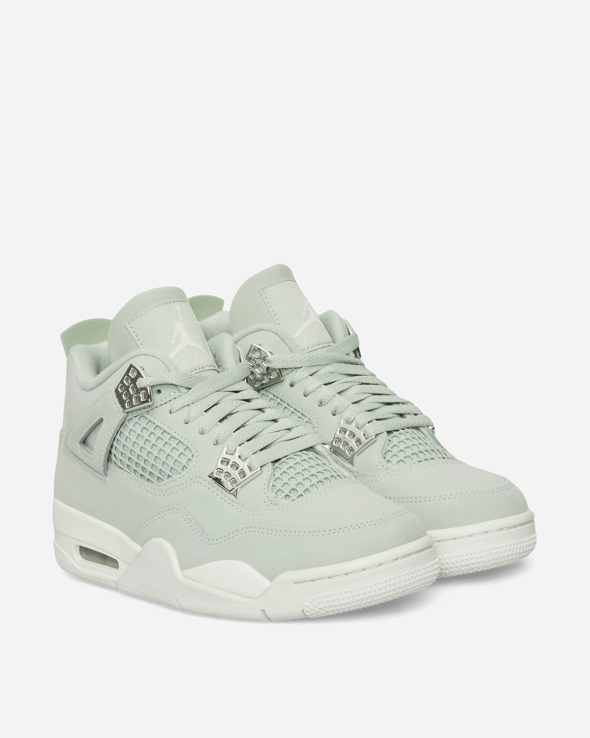 Women's Air Jordan 4 Sneakers Abundance Trendy Appeal Urban Fit
