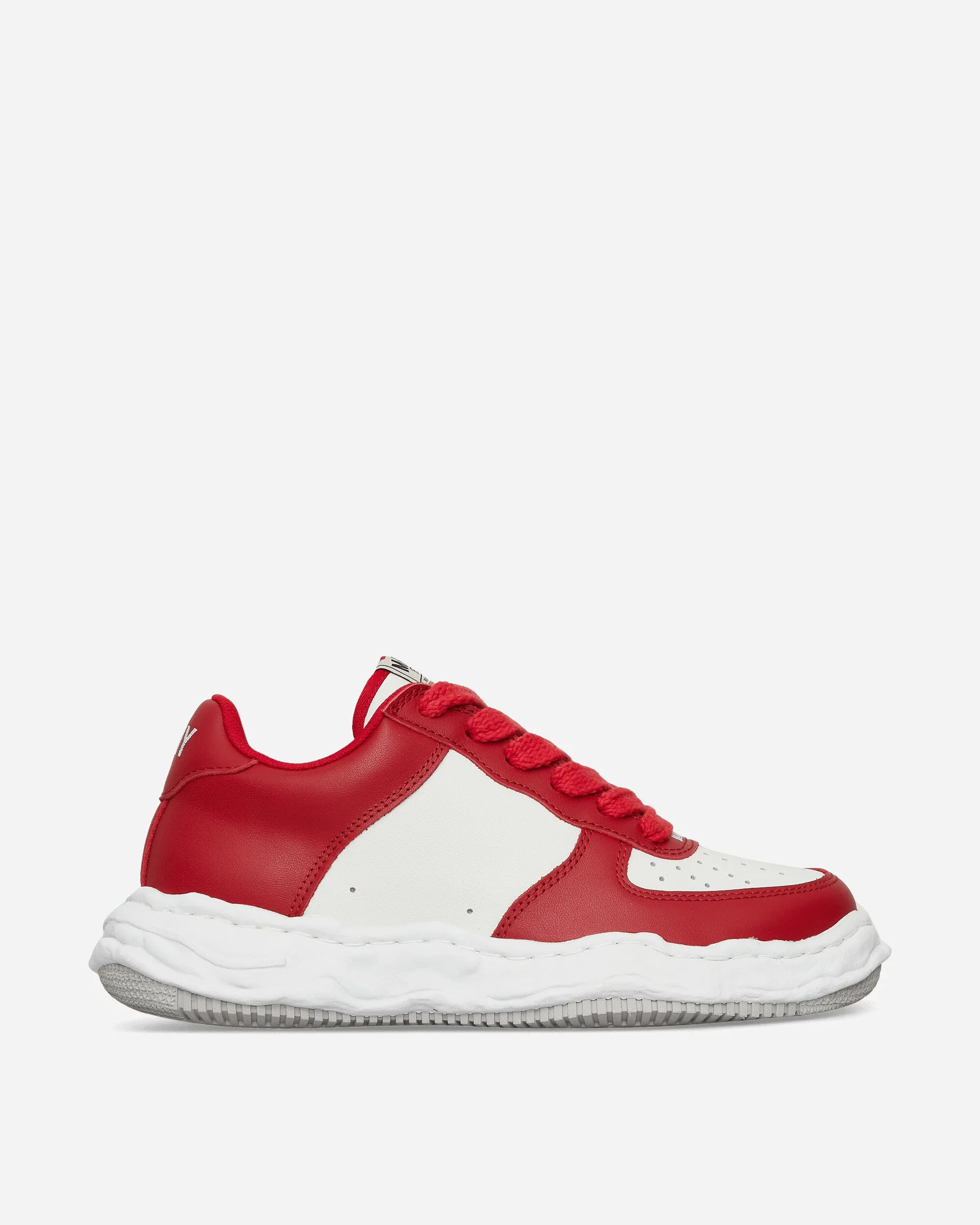 Wayne OG Sole Cow Leather Low Sneakers Red / White Support Base Buckle Detail