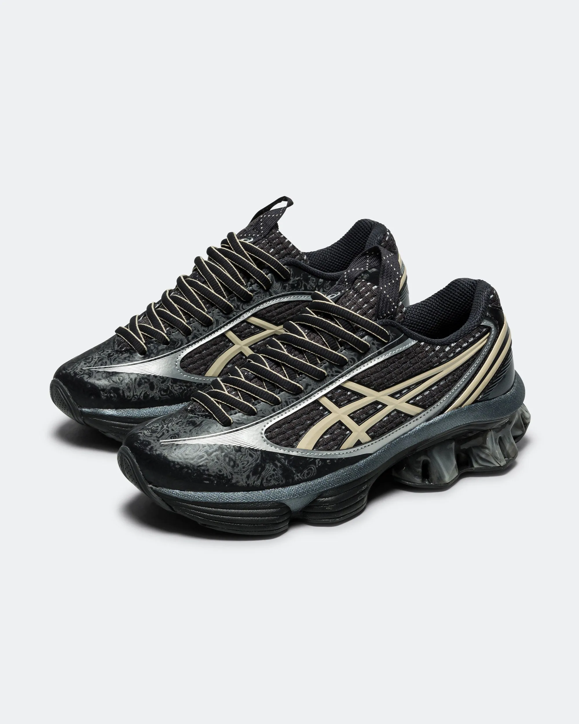 Neutral Fit US6-S GEL-Kinetic Fluent - Black/Vanilla