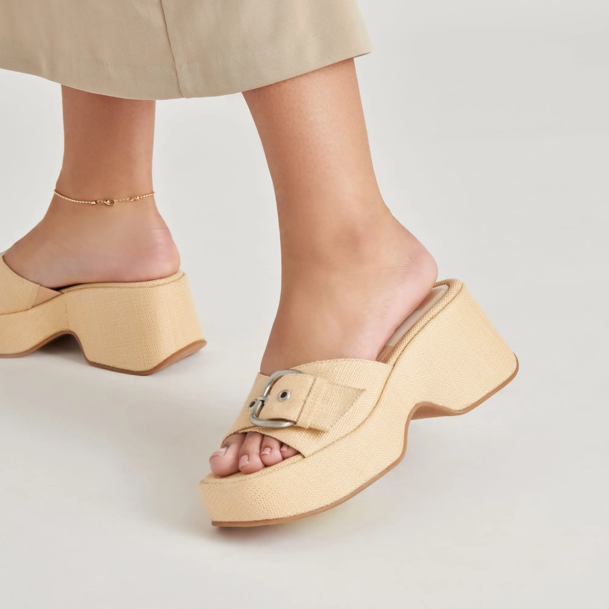 GISEL HEELS LT NATURAL WOVEN RAFFIA Platform Booties