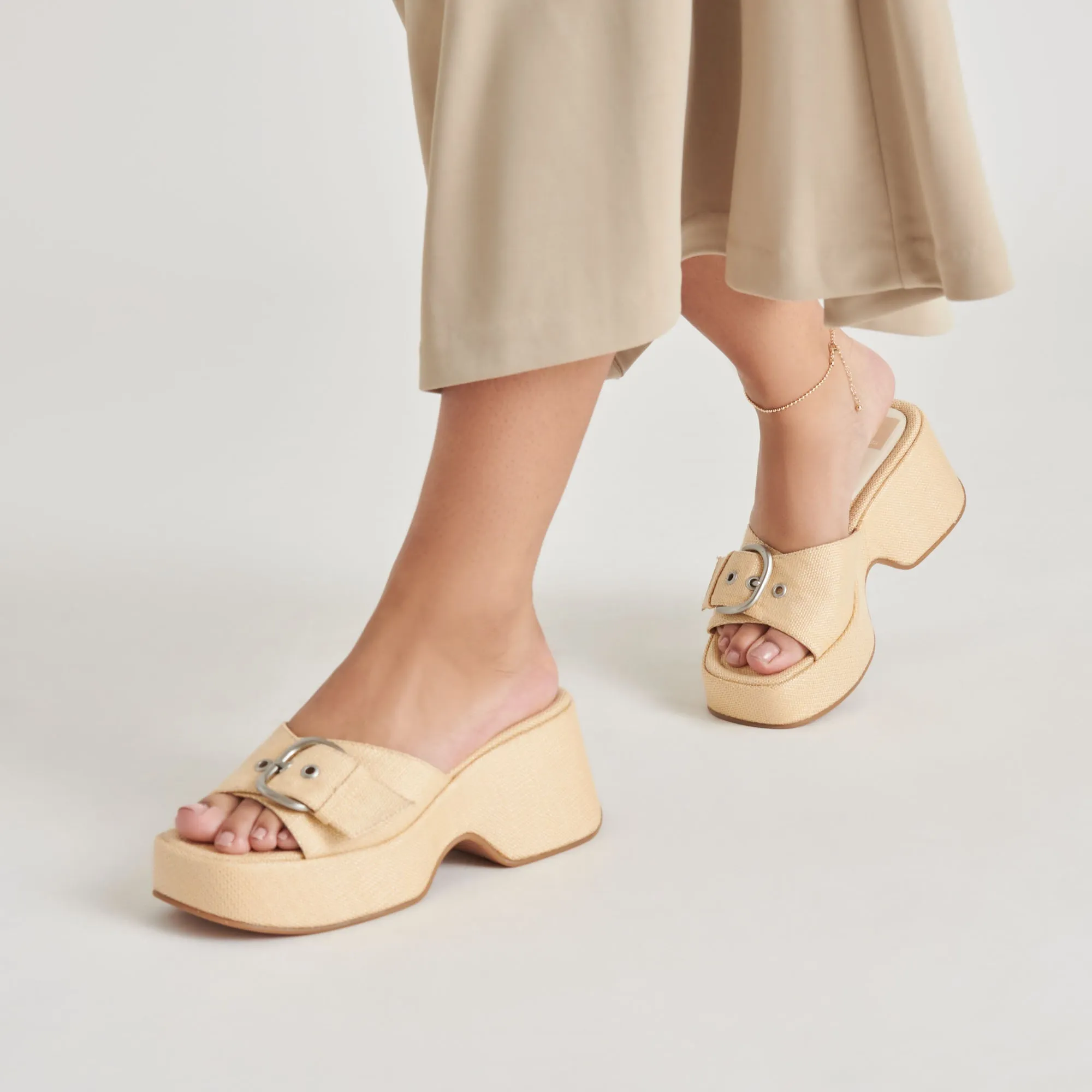 GISEL HEELS LT NATURAL WOVEN RAFFIA High Heel