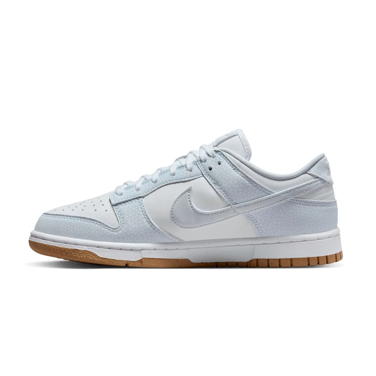 Daily Gear Agile Wear Wmns Dunk Low Premium Next Nature 'Football Grey'