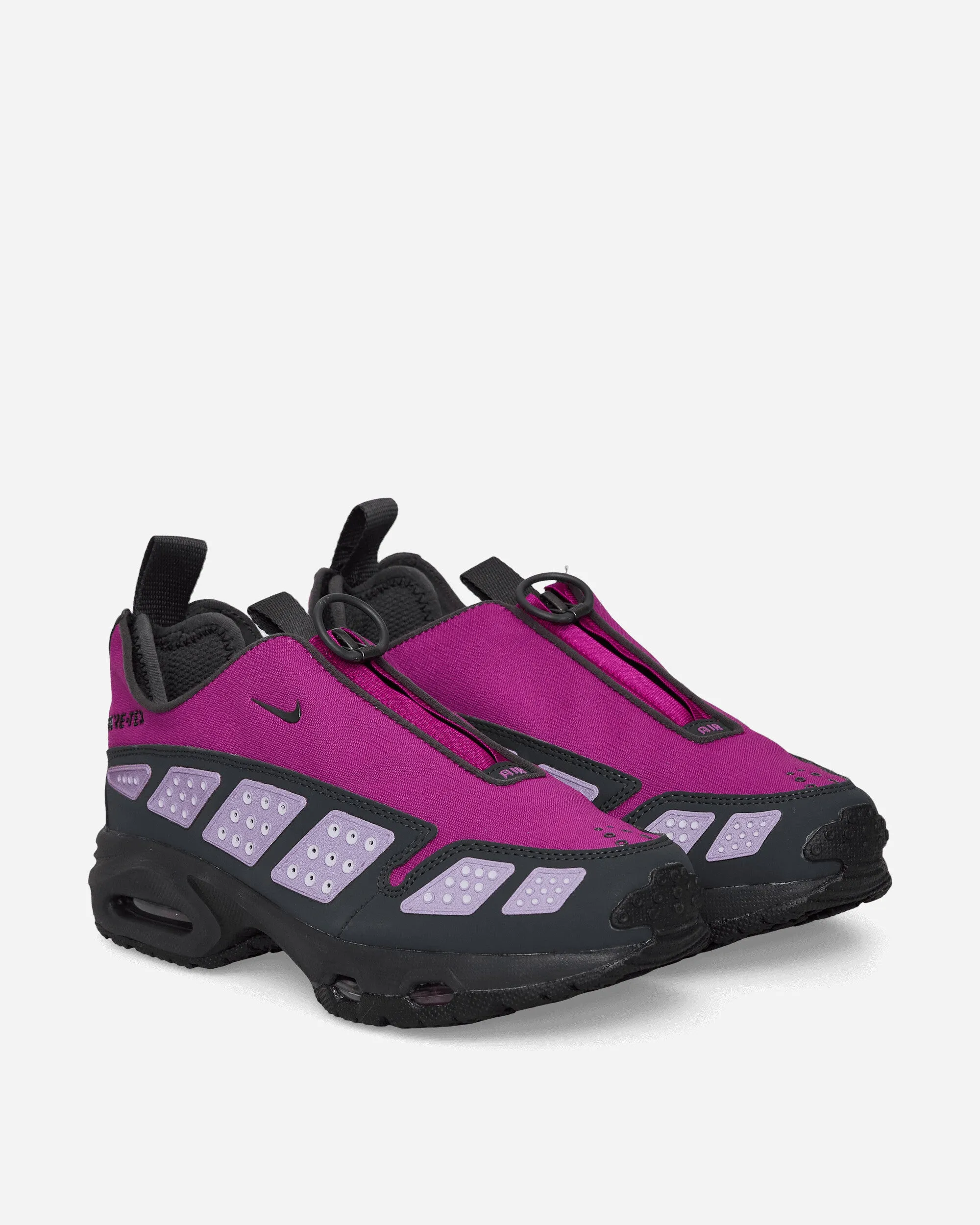 Flexible form Women's Air Max SNDR GORE-TEX Sneakers Bold Berry / Dark Smoke Grey