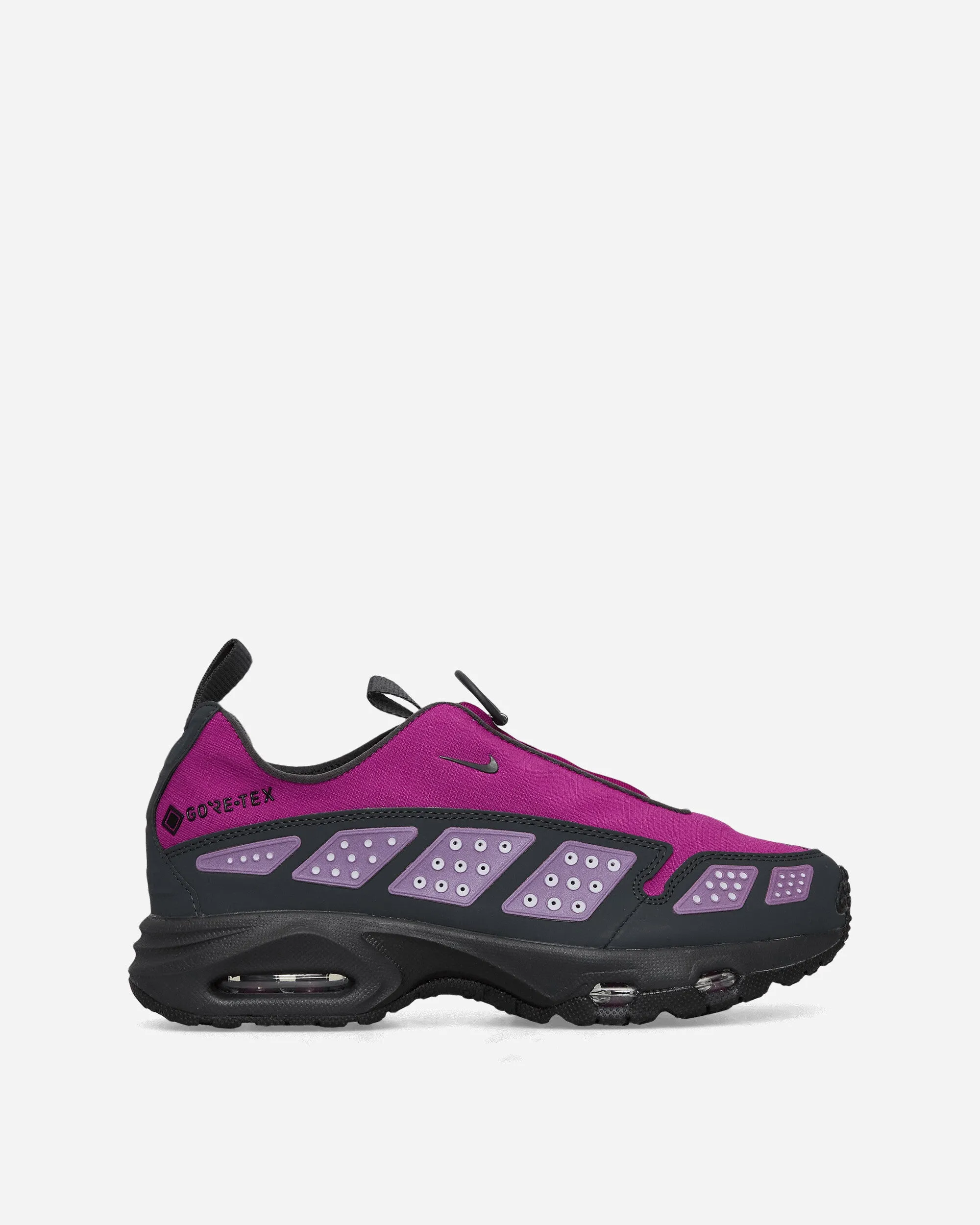 Women's Air Max SNDR GORE-TEX Sneakers Bold Berry / Dark Smoke Grey Versatile Style Calm Step