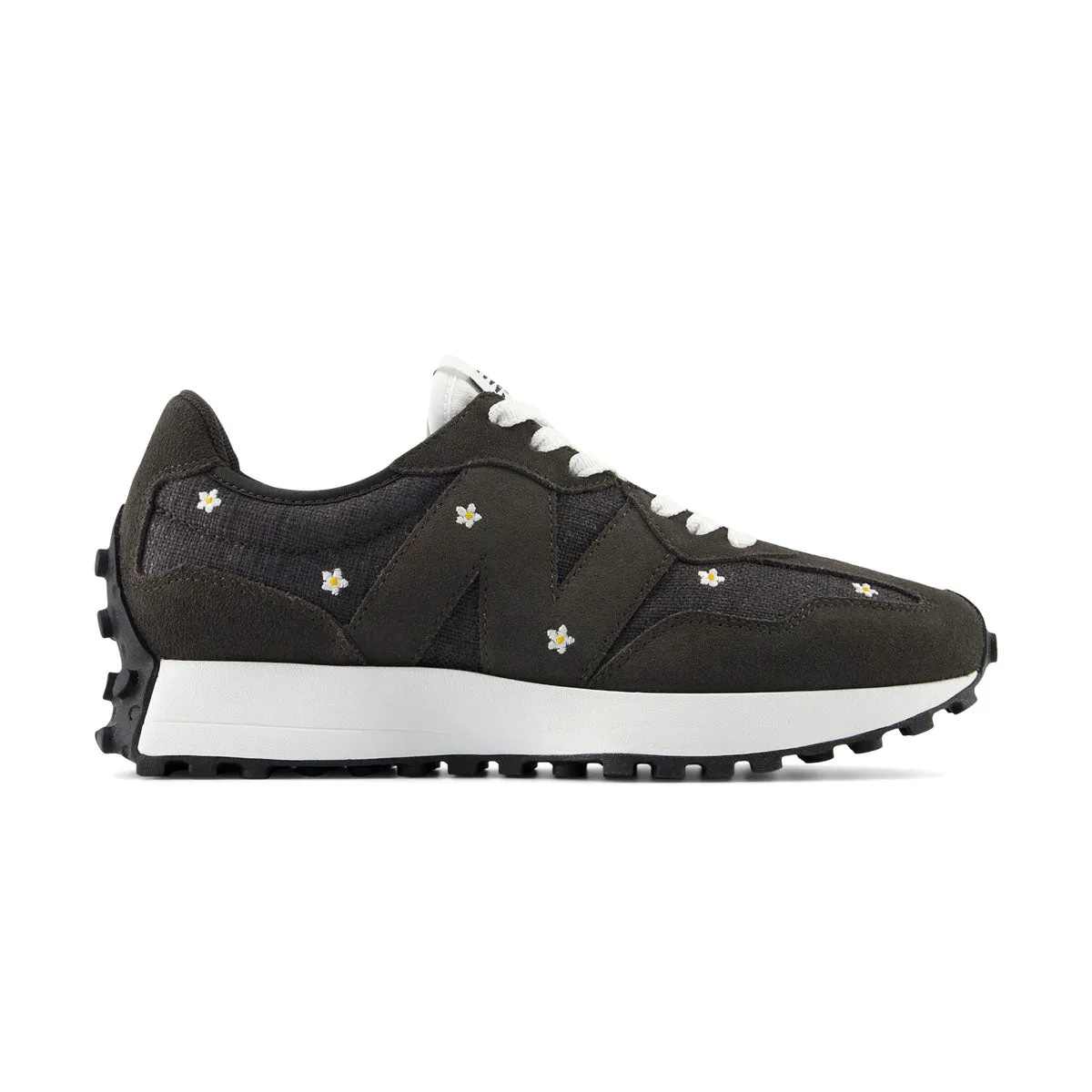 Wmns 327 'Flowers' simple details