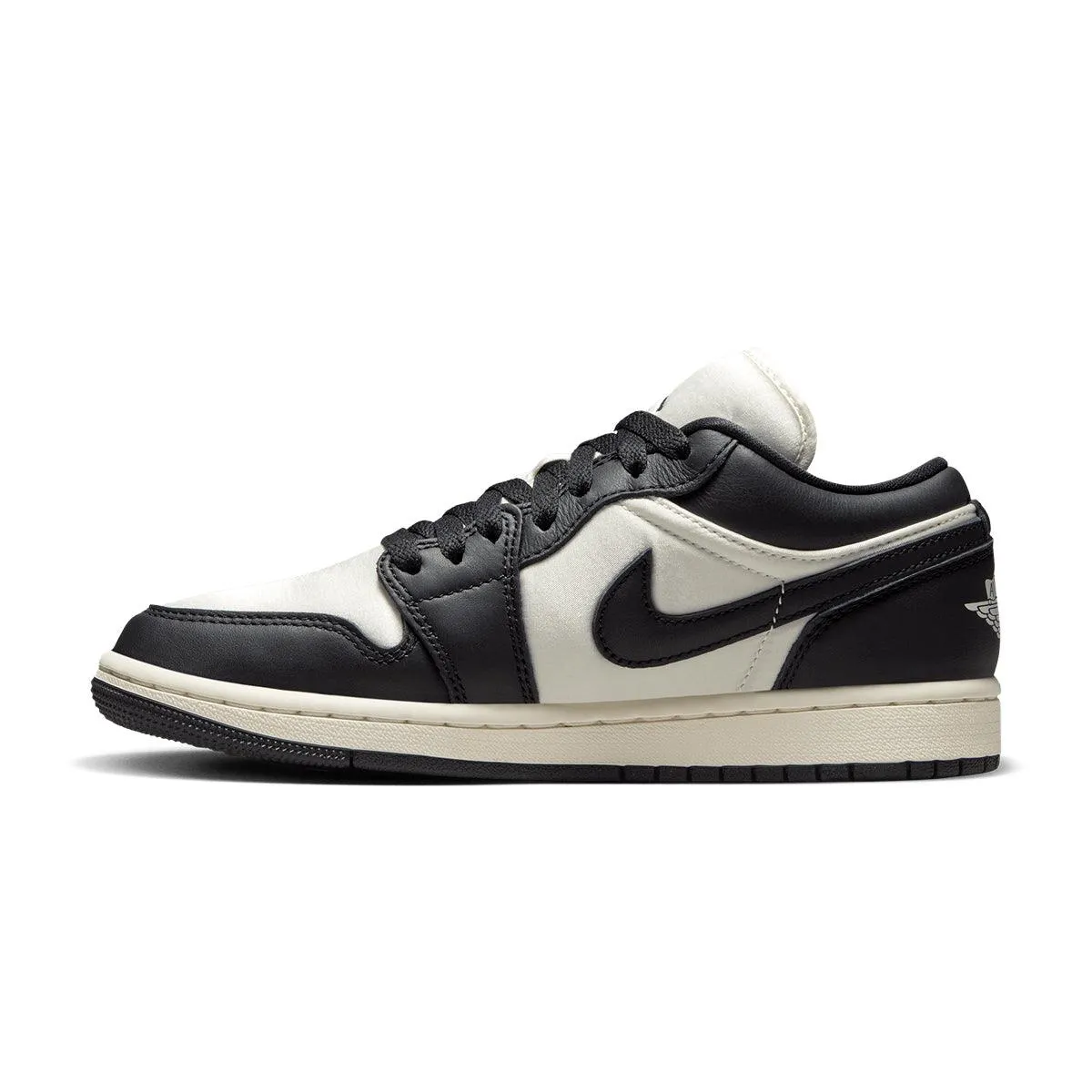 Wmns Air Jordan 1 Low SE 'Vintage Panda' Dirt Guard Peak Hike